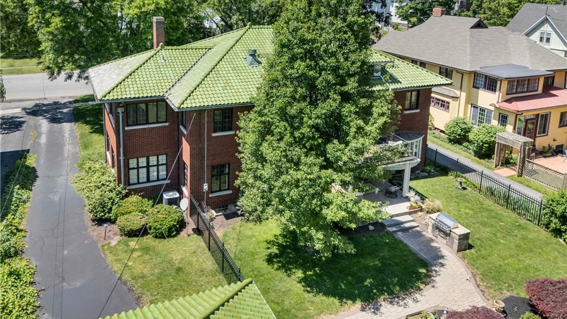 Property at 52 Ellicott Avenue, Batavia City, NY 14020 8