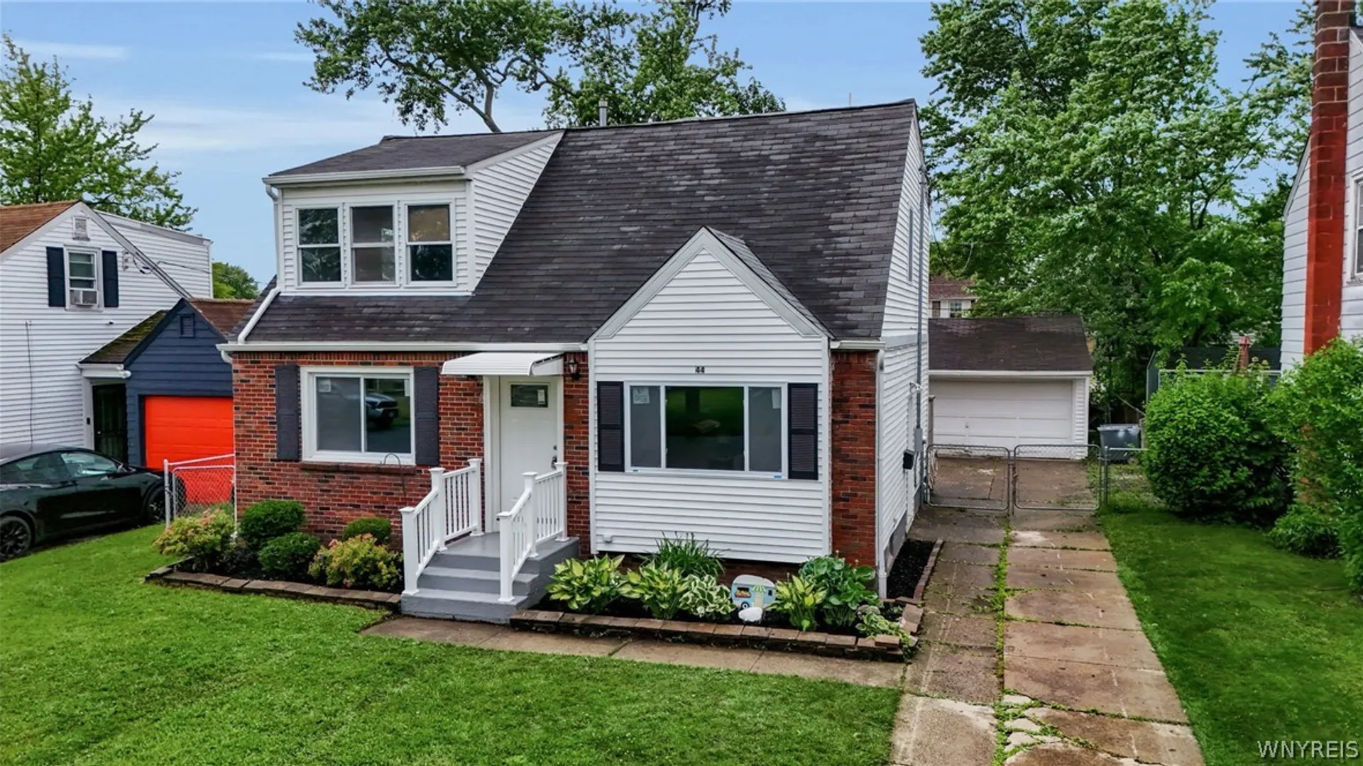 Property at 44 Highview Road, Cheektowaga, NY 14215 2