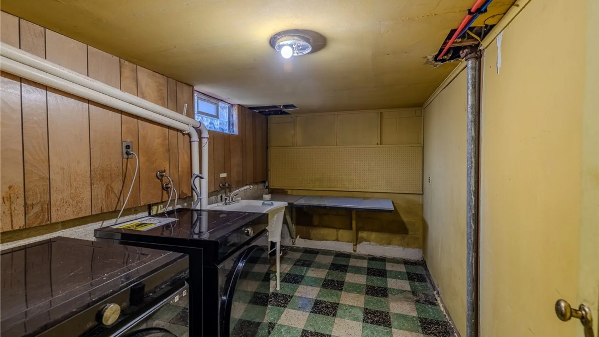 Property at 107 Albernathy St Street, Salina, NY 13088 24