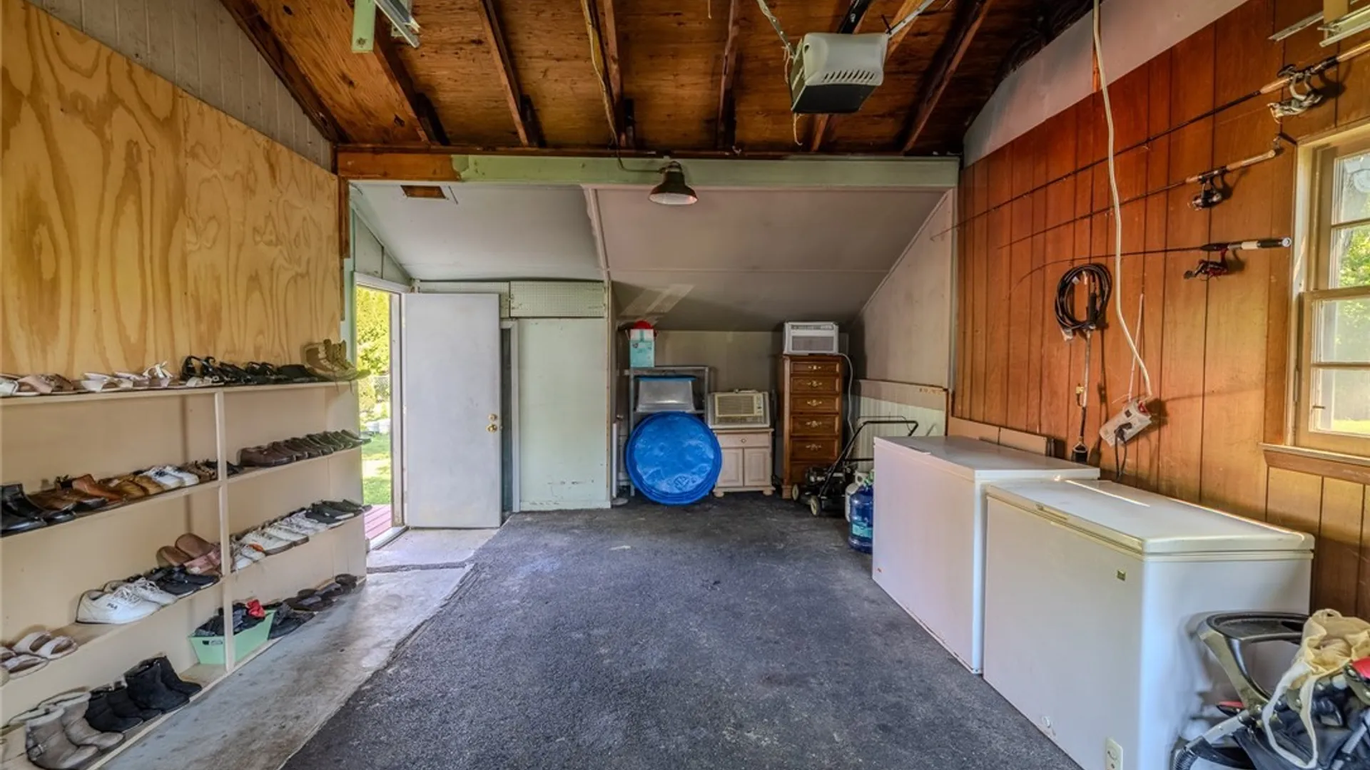 Property at 107 Albernathy St Street, Salina, NY 13088 25
