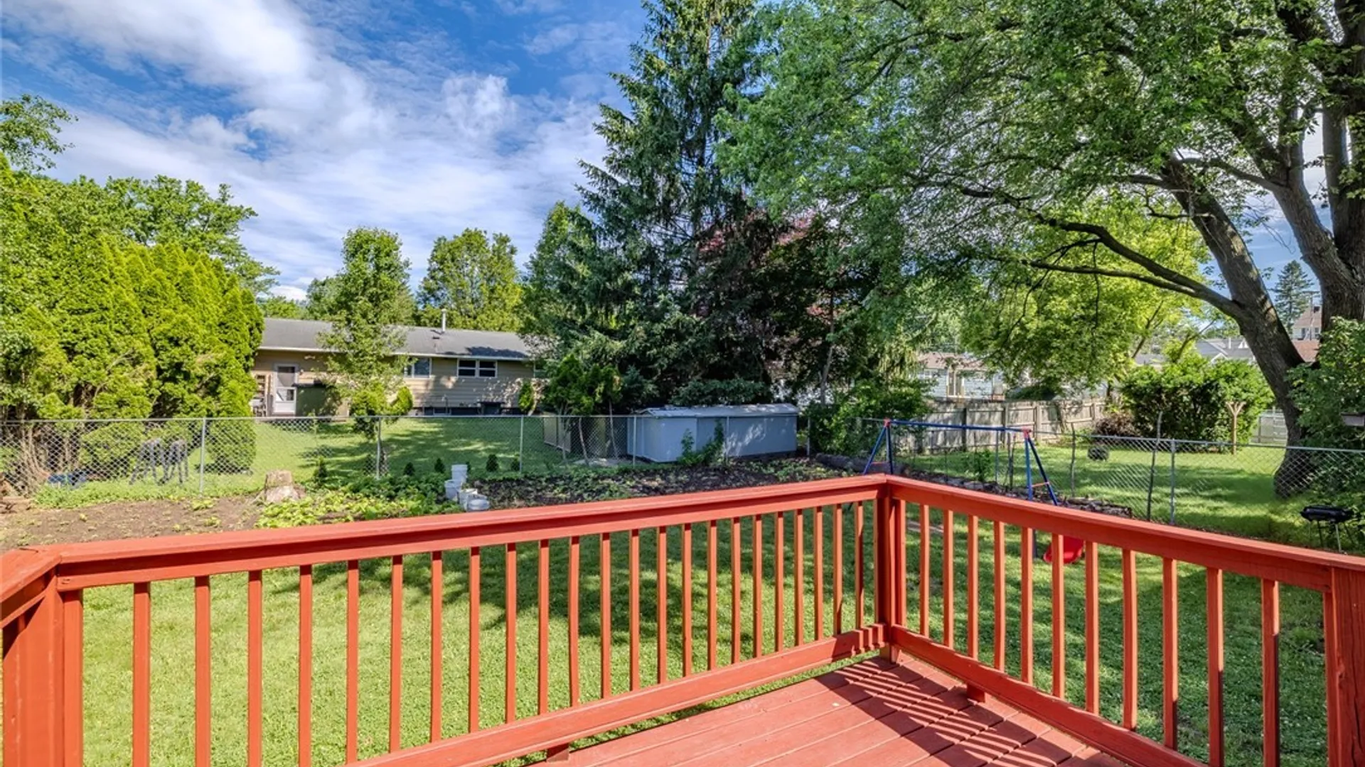 Property at 107 Albernathy St Street, Salina, NY 13088 27