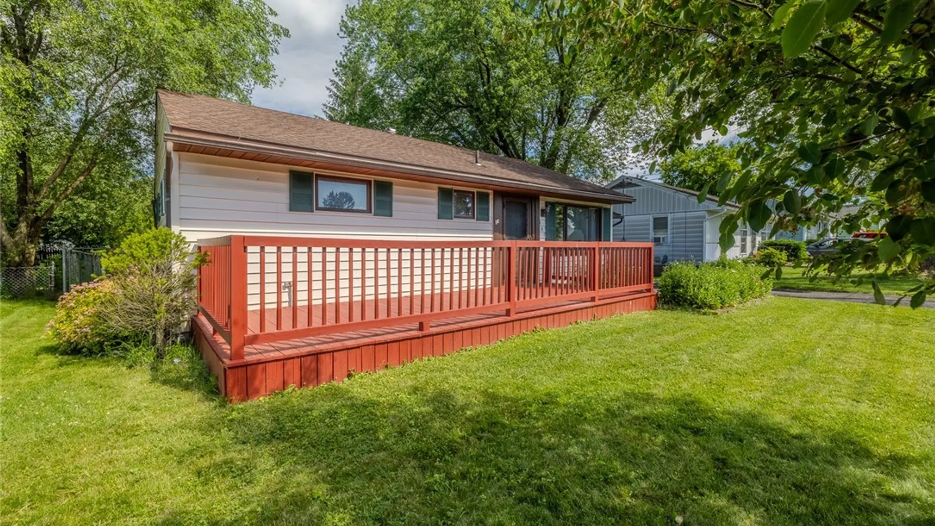 Property at 107 Albernathy St Street, Salina, NY 13088 32