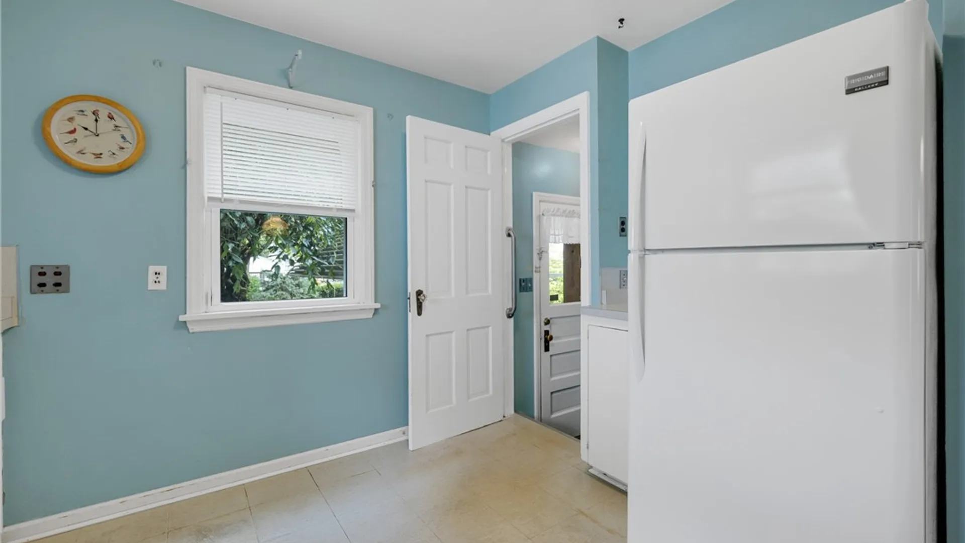 Property at 42 Sunset Drive, Brighton, NY 14618 16