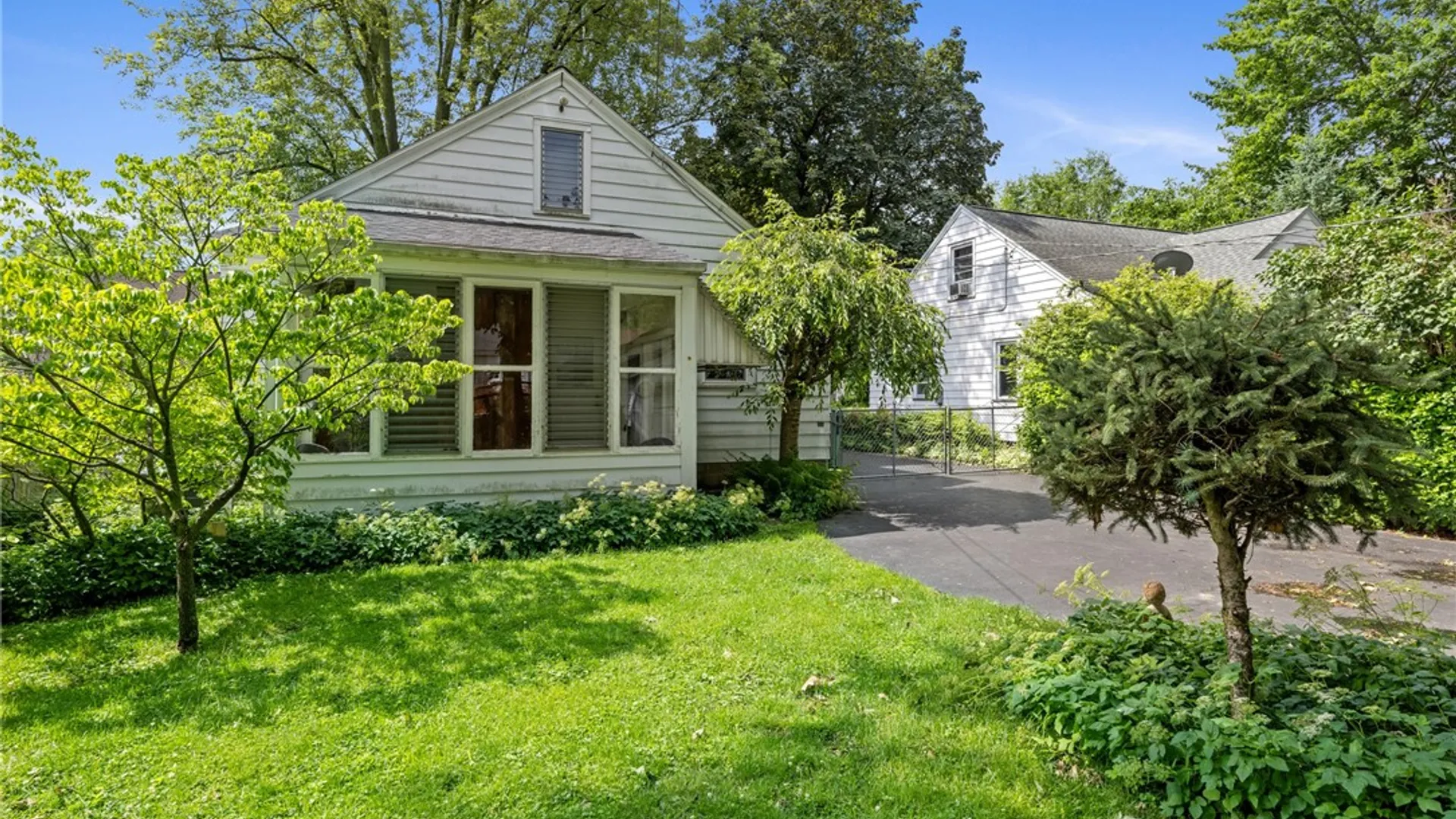 Property at 42 Sunset Drive, Brighton, NY 14618 32