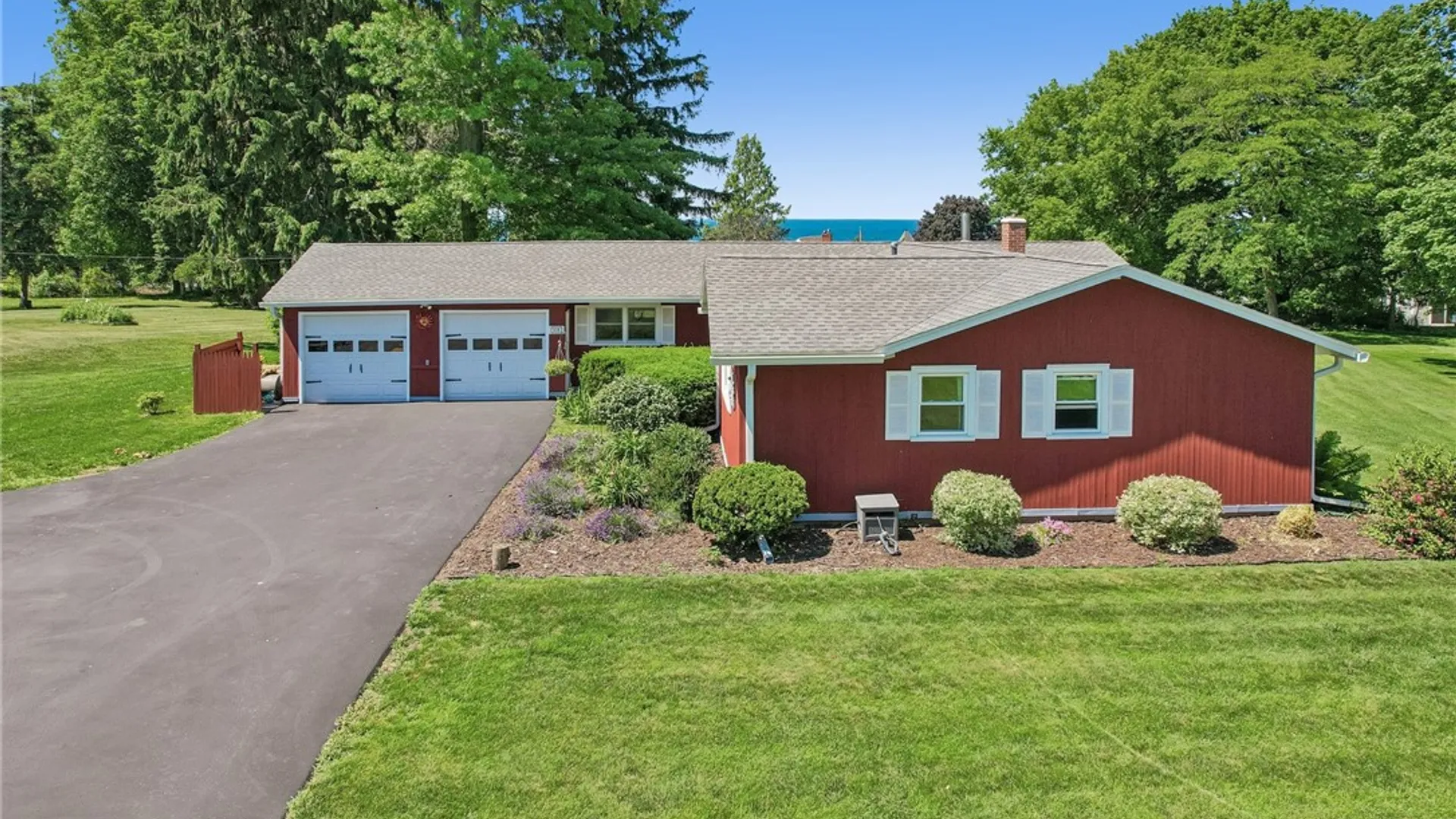 Property at 536 Lake Road, Webster, NY 14580 2