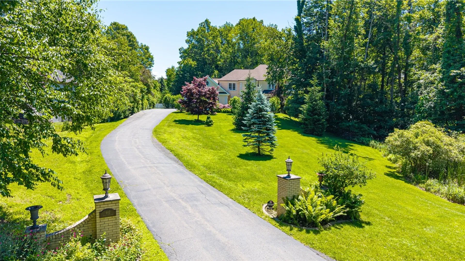 Property at 612 Wild Mallard, Webster, NY 14580 2