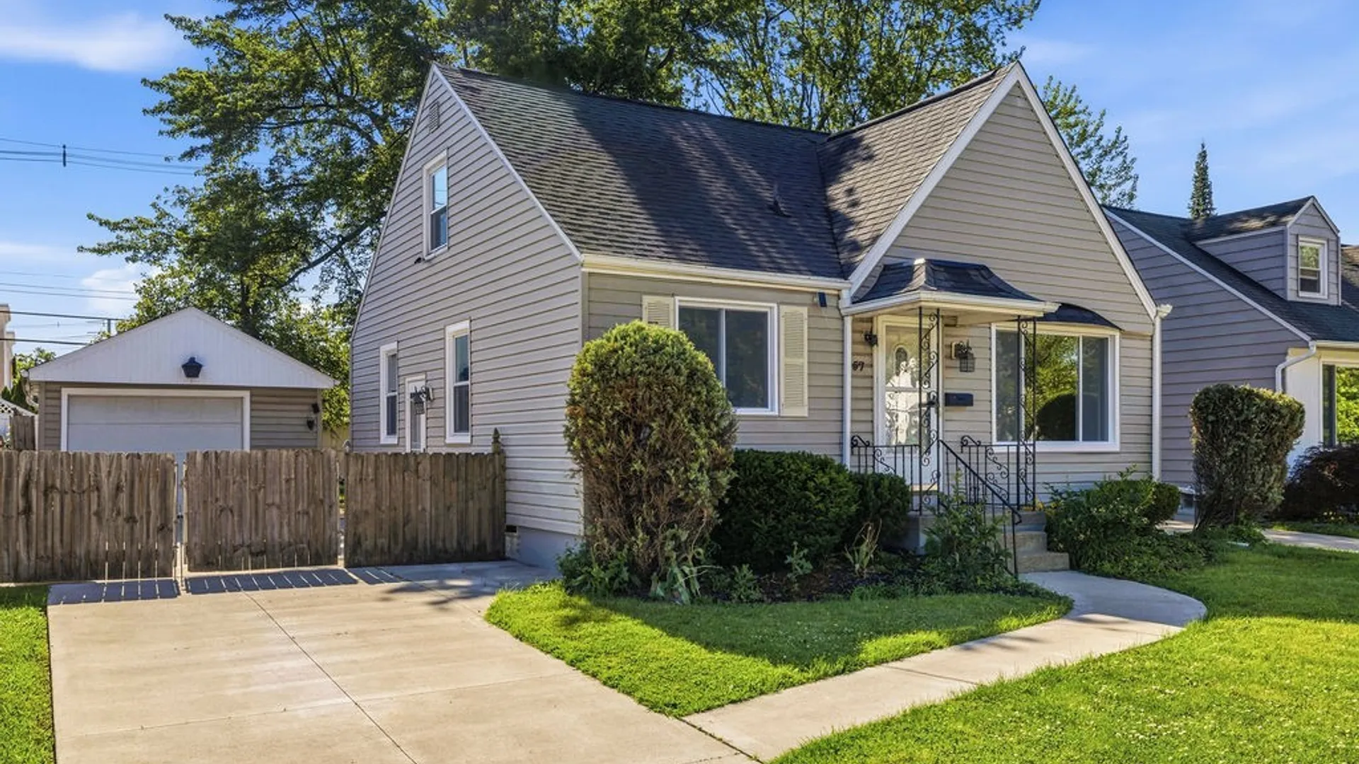 Property at 57 Wrexham Court, Tonawanda, NY 14150 3