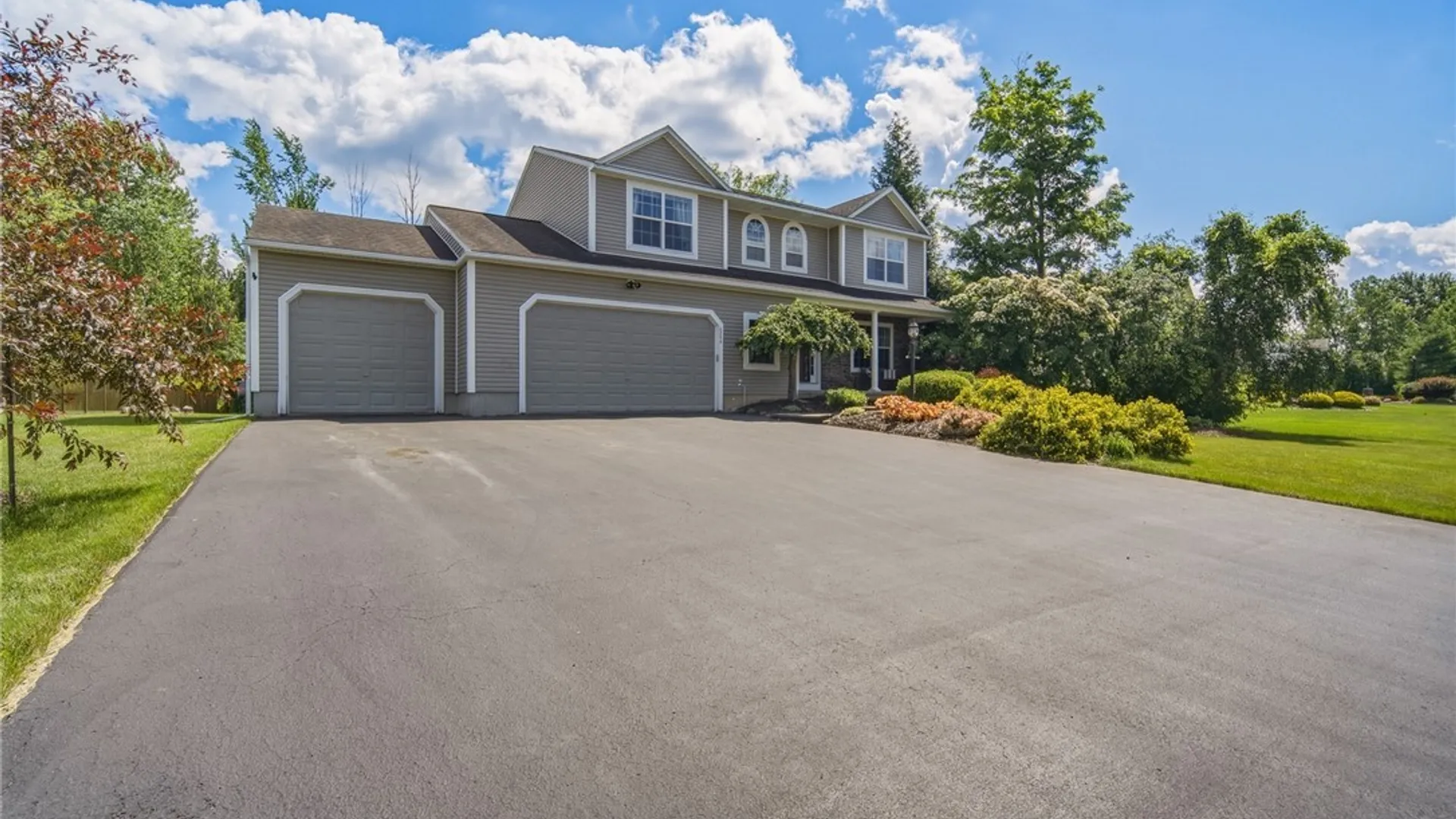Property at 6244 Hessler Farm Path, Cicero, NY 13039 3