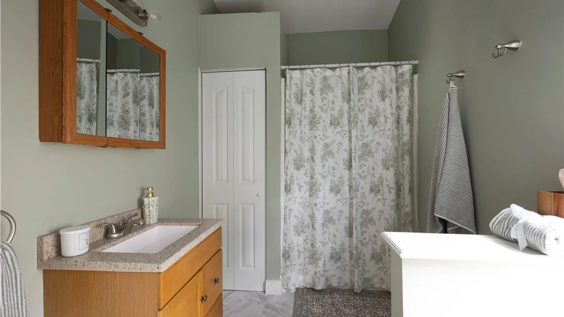 Property at 424 Cayuga Street, Syracuse, NY 13204 11