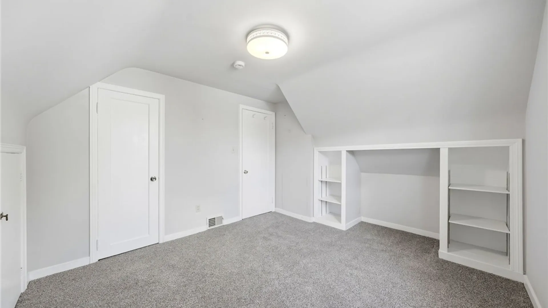 Property at 114 Brockett Drive, Tonawanda, NY 14223 15