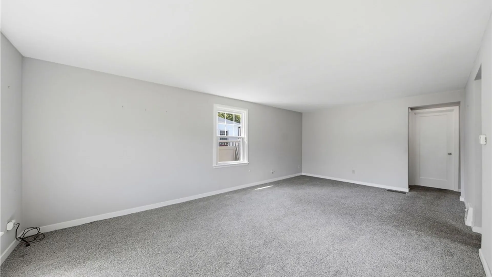 Property at 114 Brockett Drive, Tonawanda, NY 14223 3