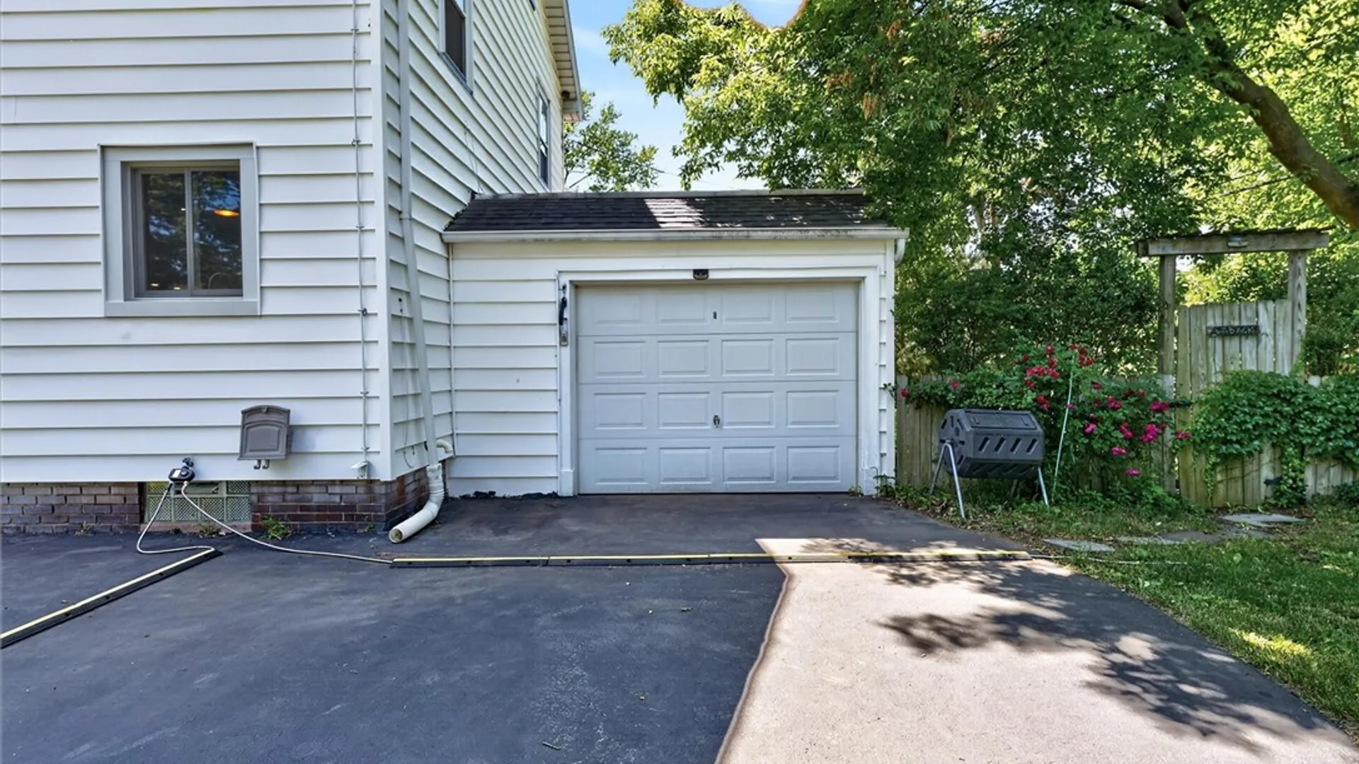 Property at 148 Rawlinson Road, Irondequoit, NY 14617 39