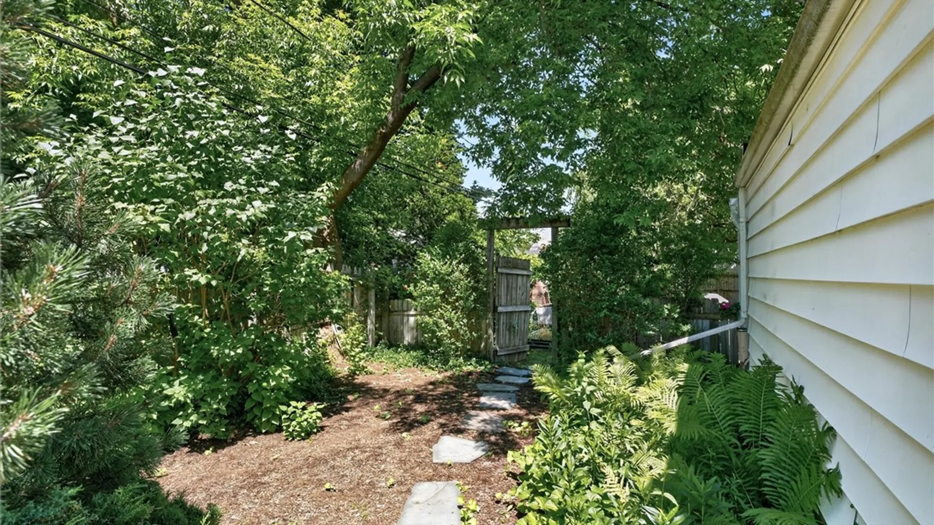 Property at 148 Rawlinson Road, Irondequoit, NY 14617 44