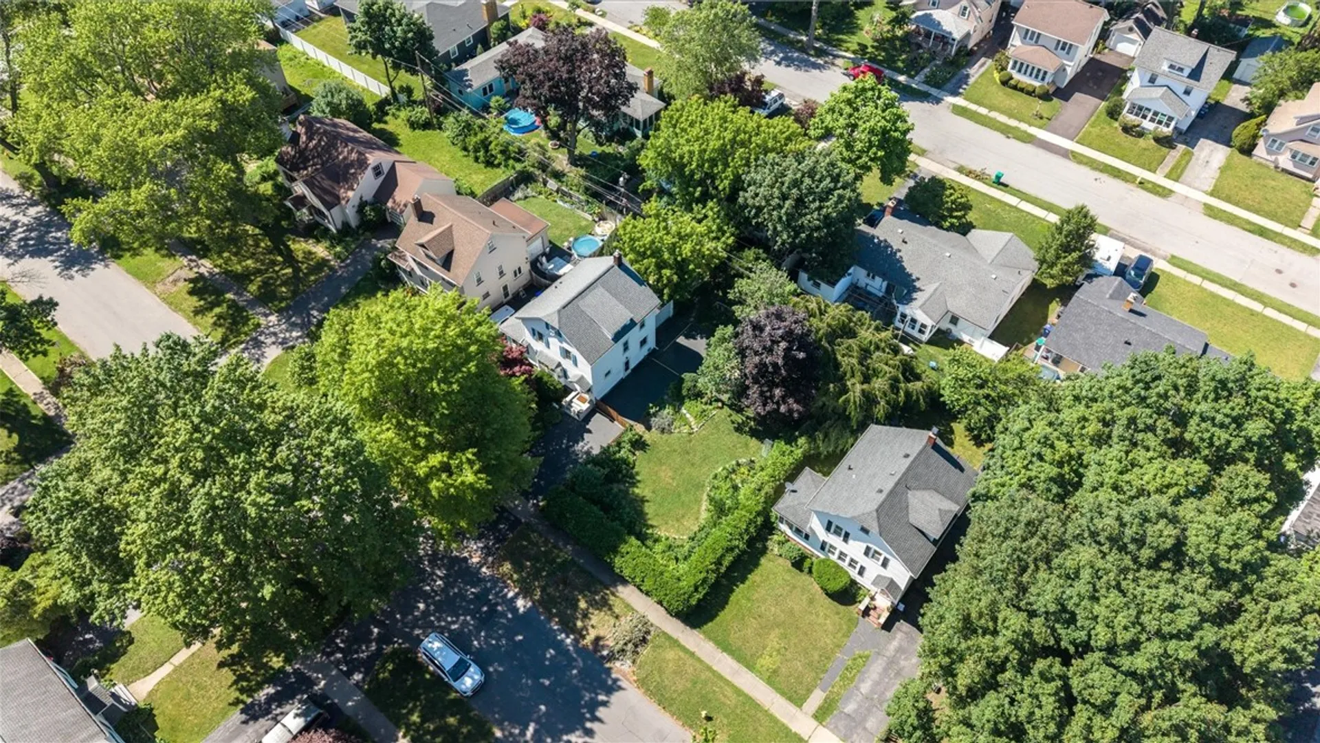 Property at 148 Rawlinson Road, Irondequoit, NY 14617 45