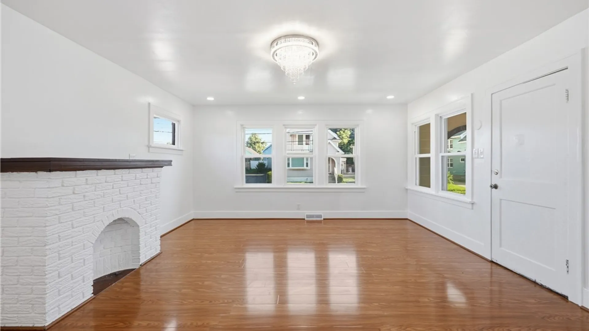 Property at 19 Martha Avenue, Buffalo, NY 14215 6