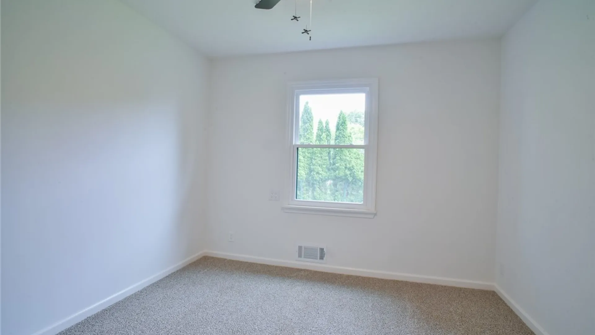 Property at 88 Stuyvesant Road, Pittsford, NY 14534 31