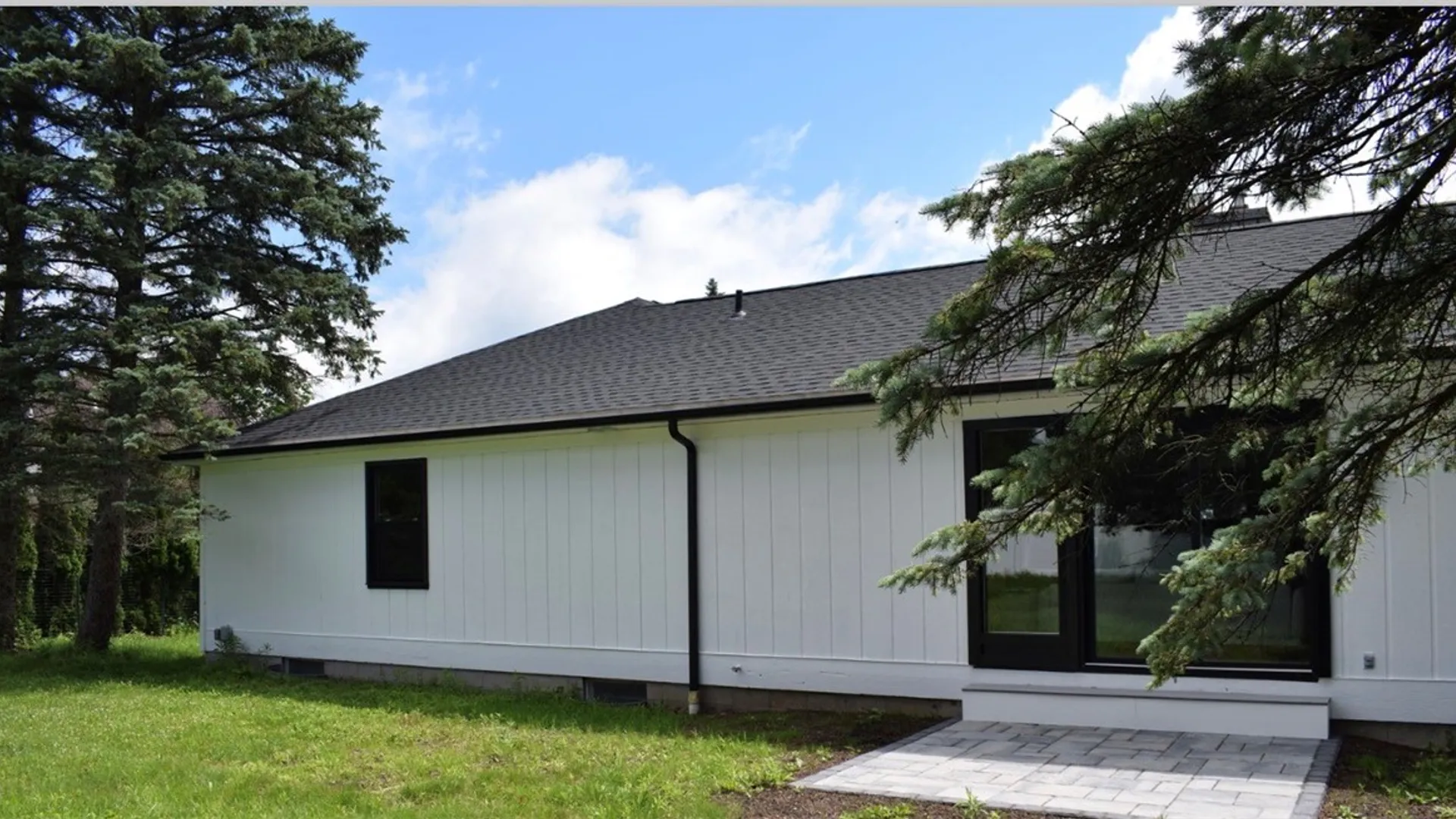 Property at 88 Stuyvesant Road, Pittsford, NY 14534 9