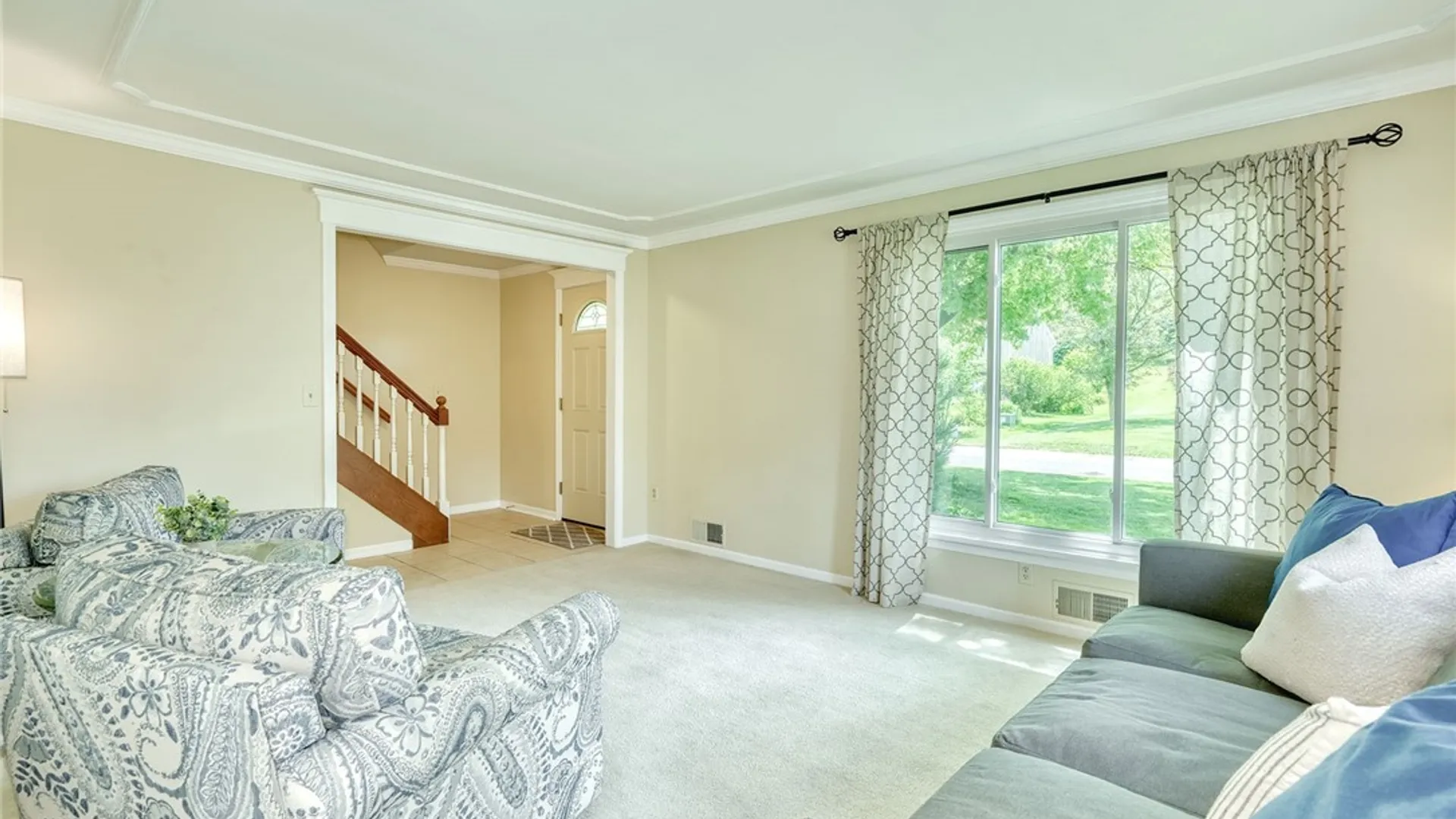 Property at 28 Black Mallard Circle, Perinton, NY 14450 9
