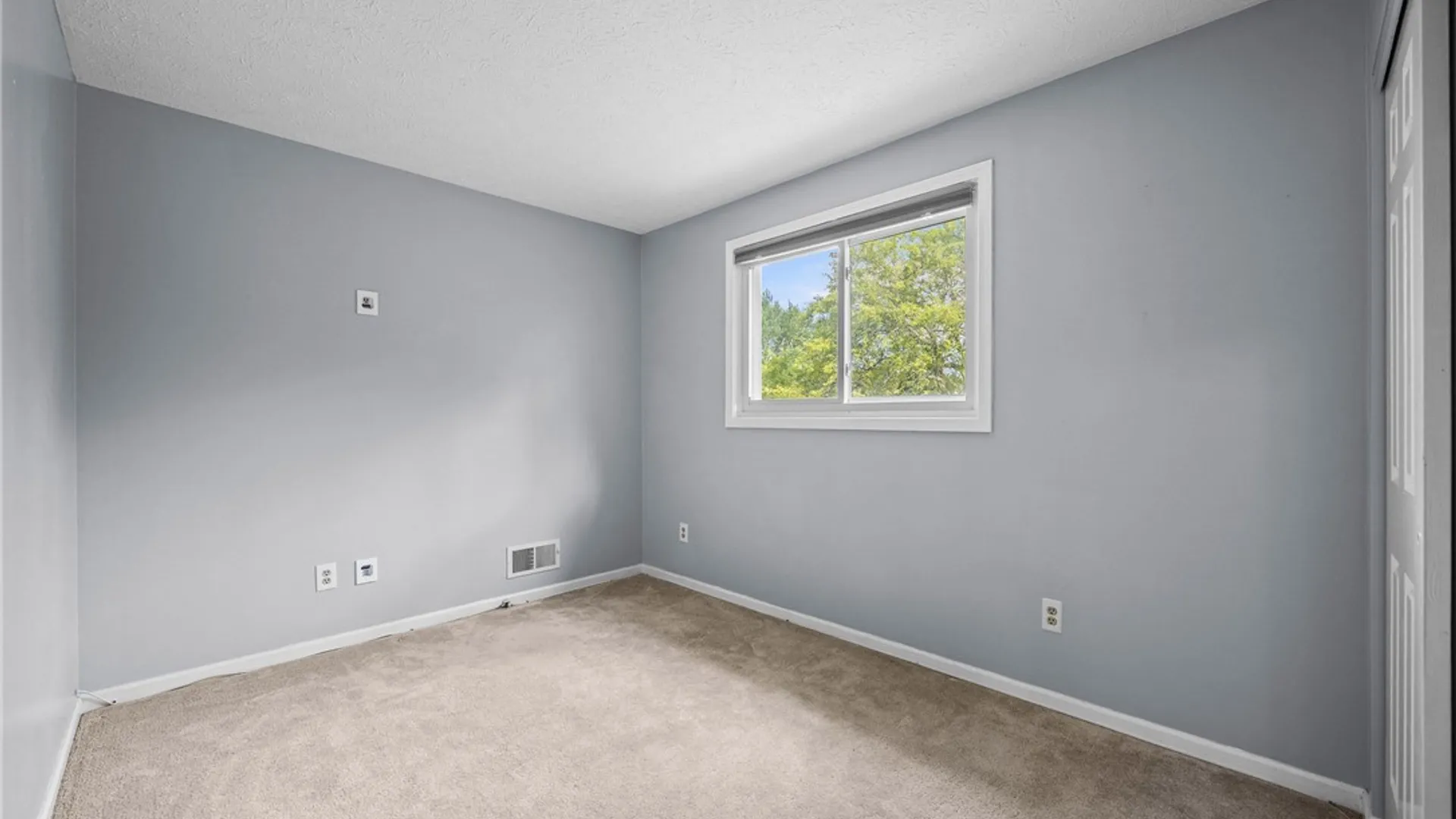 Property at 155 Brook Trout Lane, Irondequoit, NY 14622 29