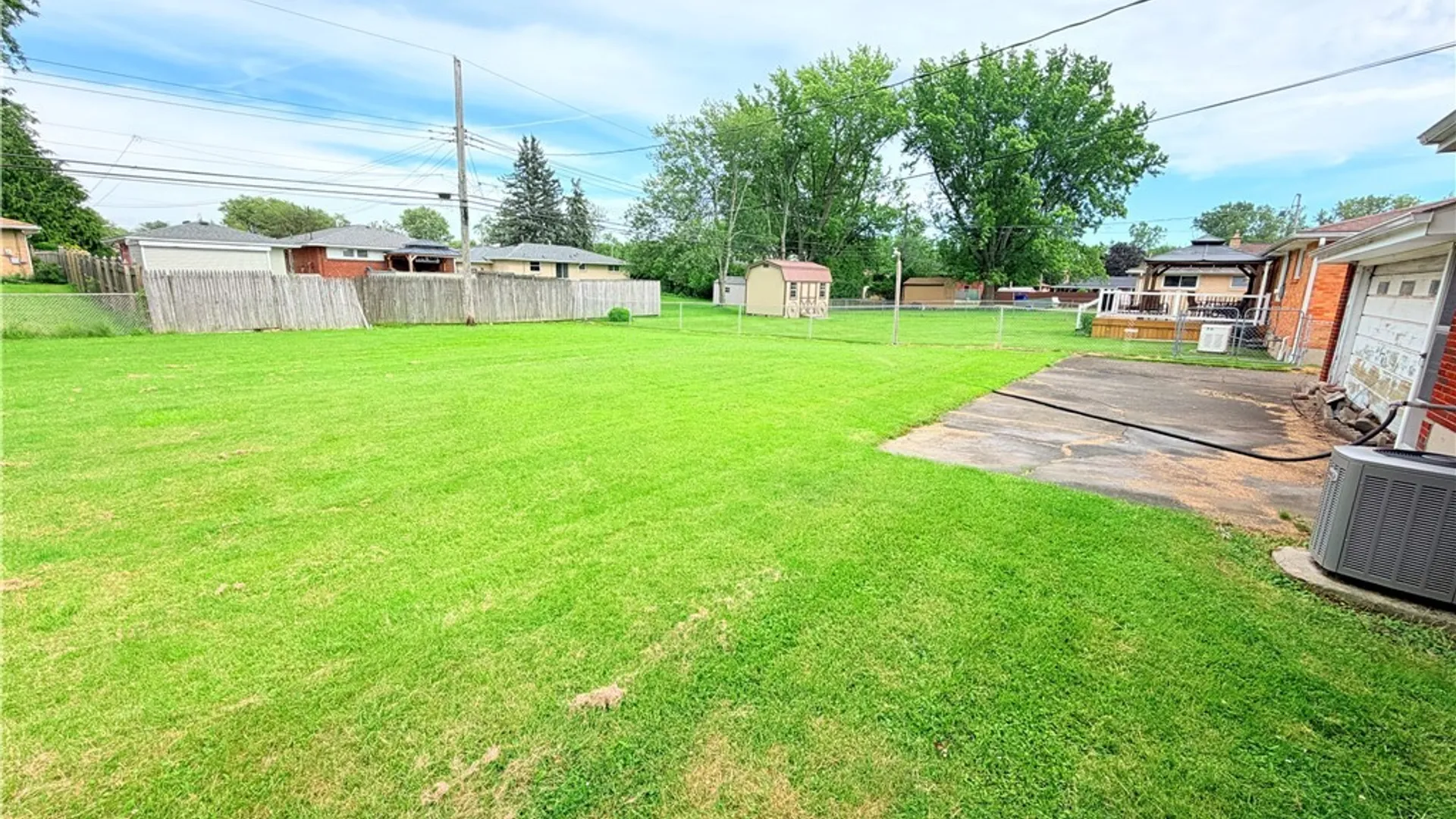 Property at 45 Charlescrest Court, West Seneca, NY 14224 27