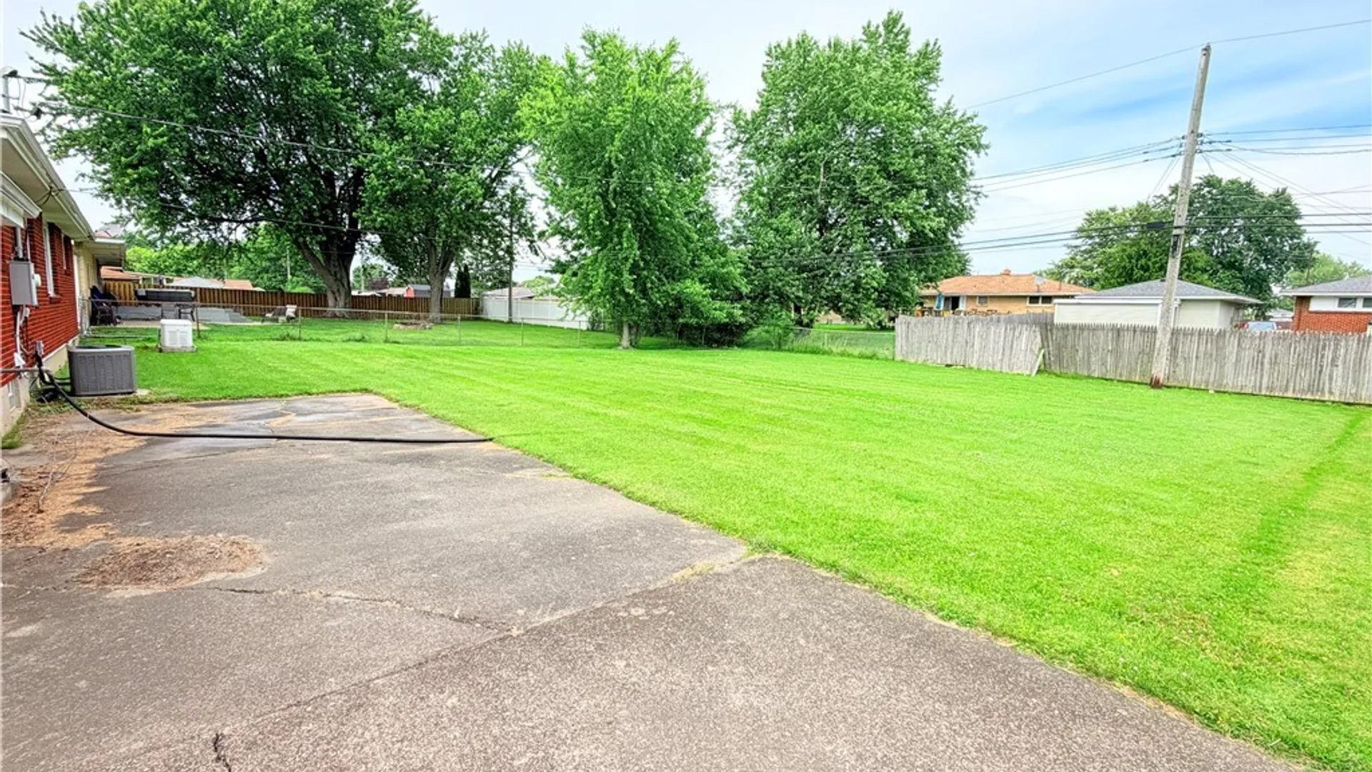 Property at 45 Charlescrest Court, West Seneca, NY 14224 31
