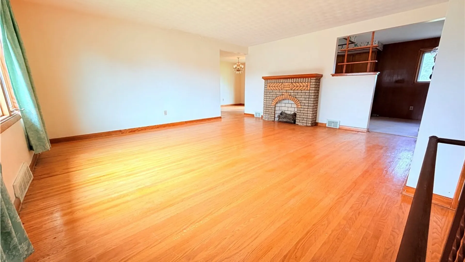 Property at 45 Charlescrest Court, West Seneca, NY 14224 9