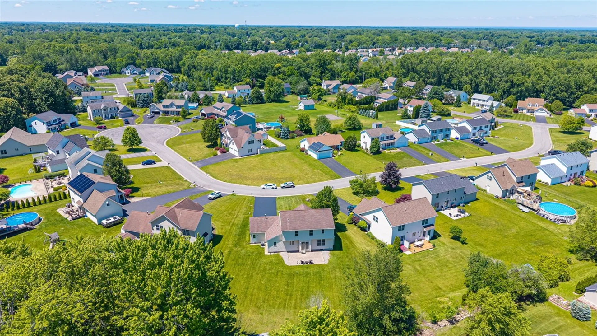Property at 1154 Sweet Creek Circle, Webster, NY 14580 22