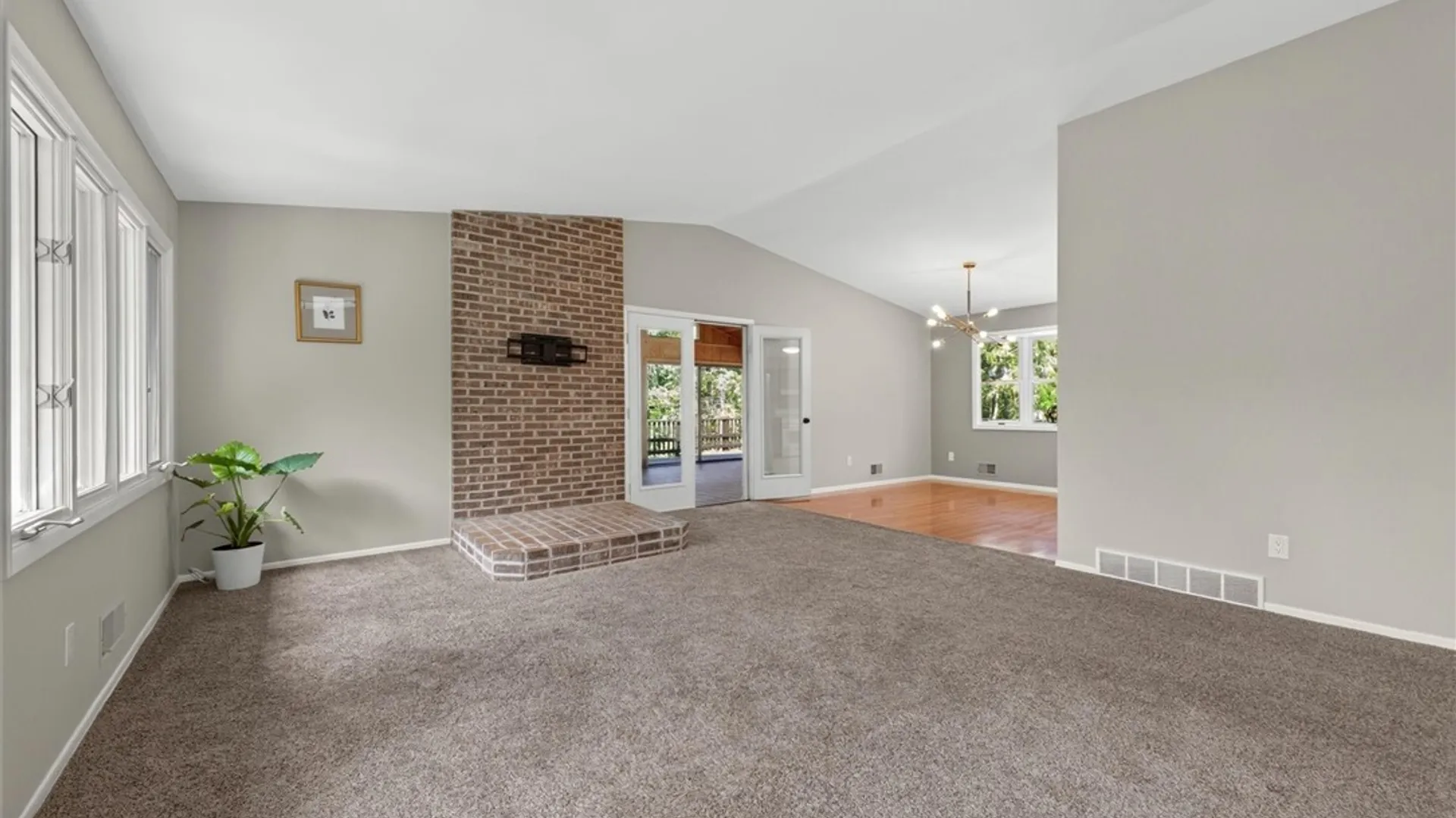 Property at 359 Hillside Circle, Macedon, NY 14502 4
