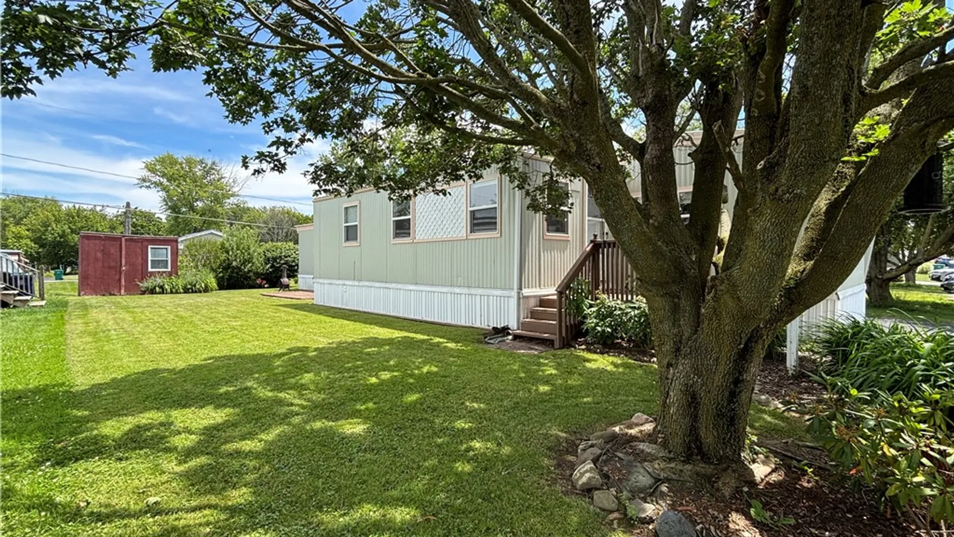 Property at 17 Farmingdale Drive, Hamlin, NY 14464 3