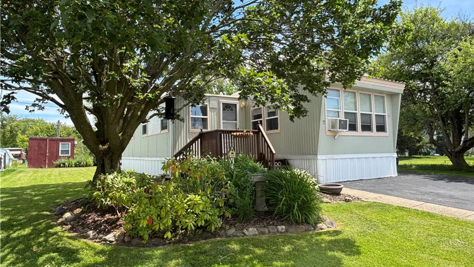 Property at 17 Farmingdale Drive, Hamlin, NY 14464 33