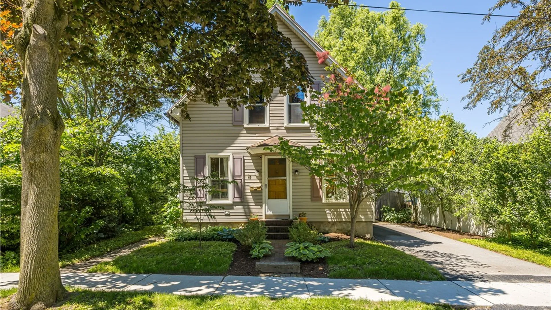 Property at 37 East St, Perinton, NY 14450 26