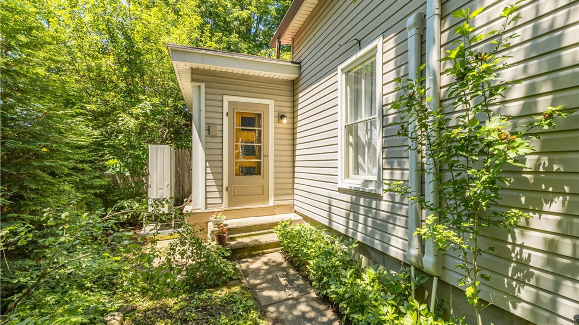 Property at 37 East St, Perinton, NY 14450 3