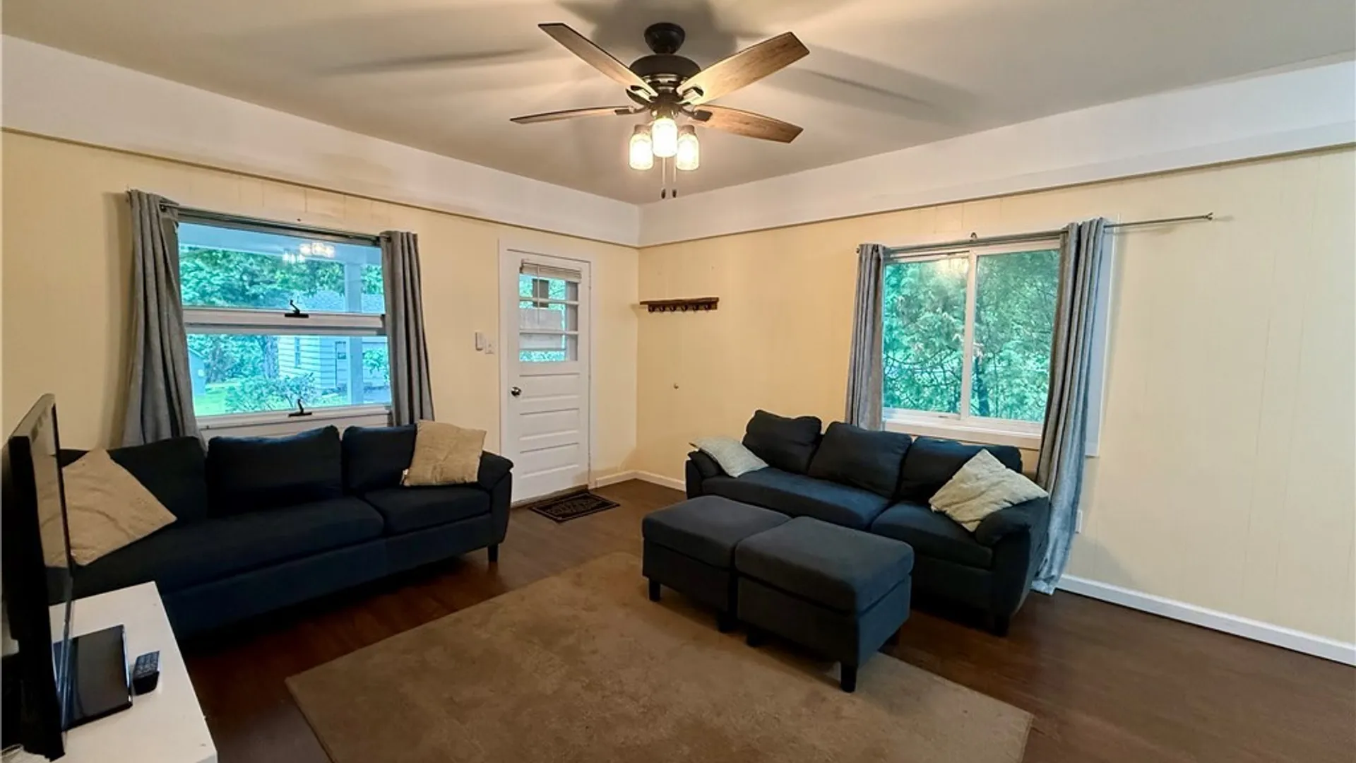 Property at 2 Phelps Avenue, New Hartford, NY 13413 4