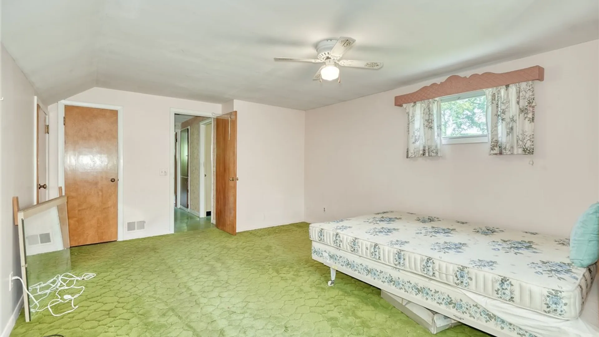 Property at 296 Kirk Road, Greece, NY 14612 32