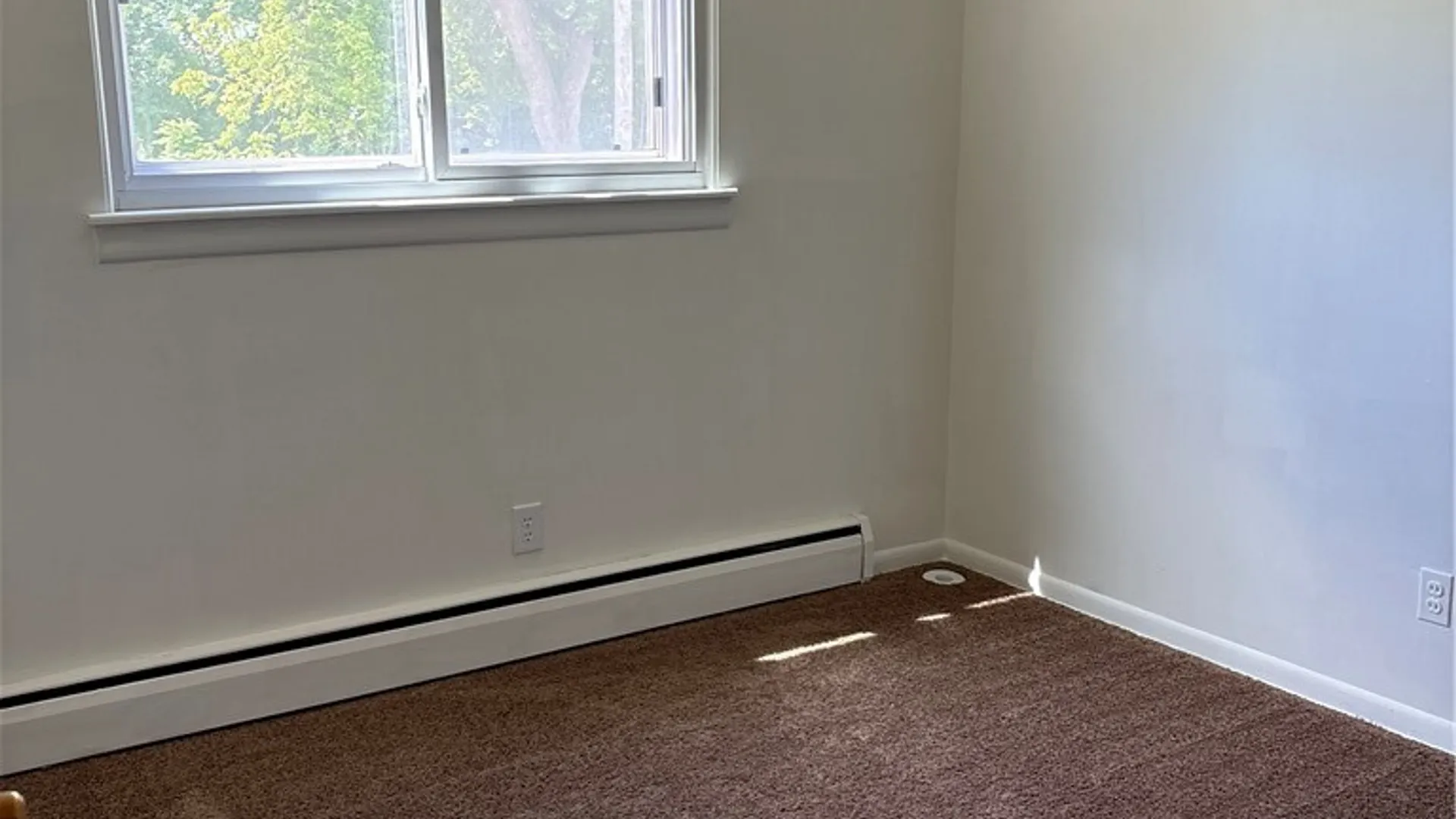 Property at 1025 George Urban Boulevard, Cheektowaga, NY 14225 19