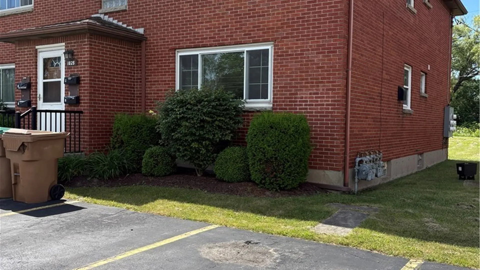 Property at 1025 George Urban Boulevard, Cheektowaga, NY 14225 2
