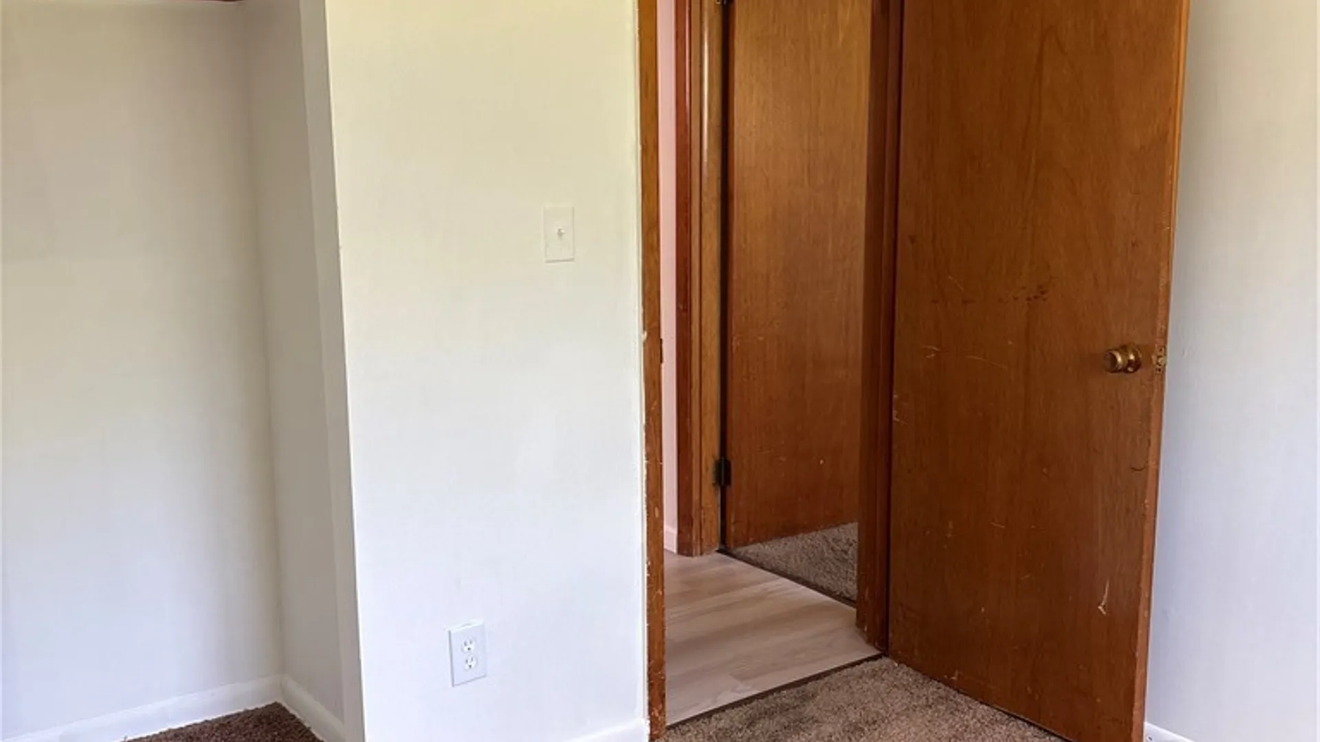 Property at 1025 George Urban Boulevard, Cheektowaga, NY 14225 20
