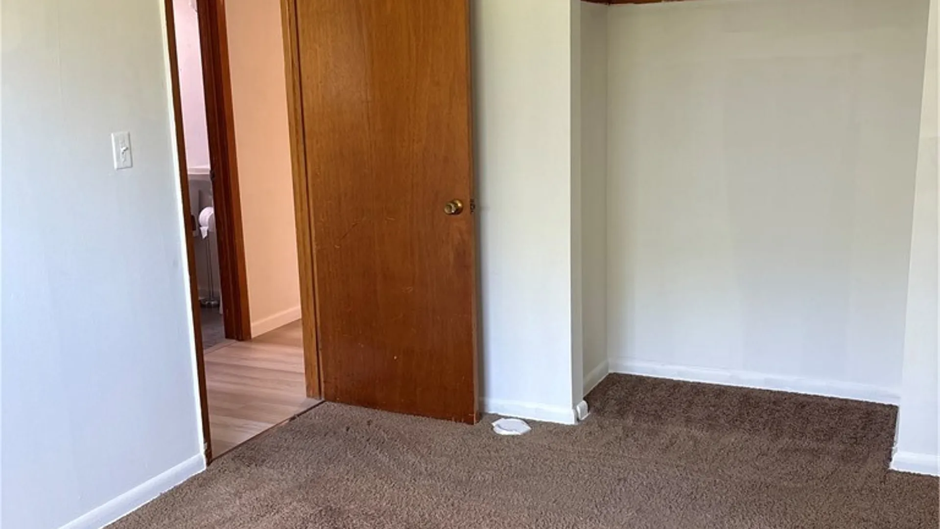 Property at 1025 George Urban Boulevard, Cheektowaga, NY 14225 24