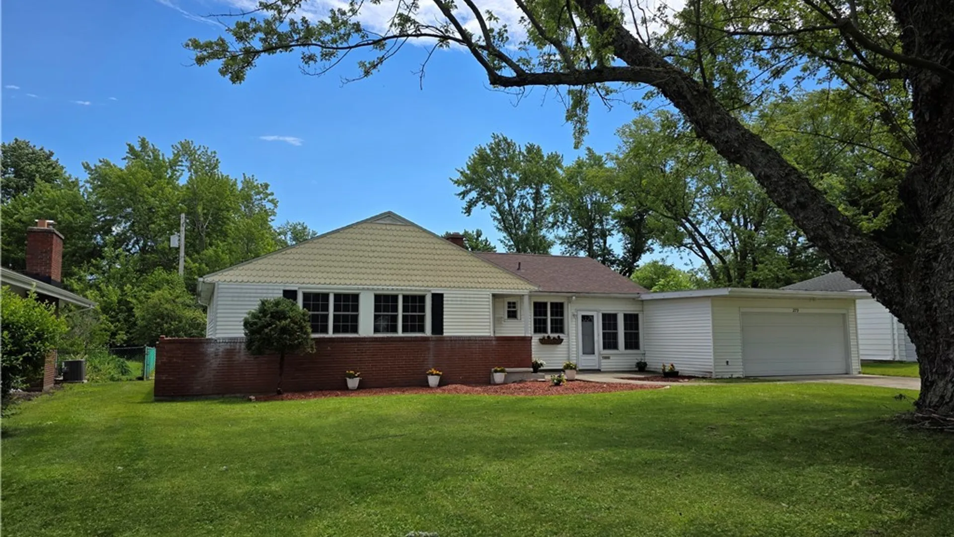 Property at 279 Getzville Road, Amherst, NY 14226 4