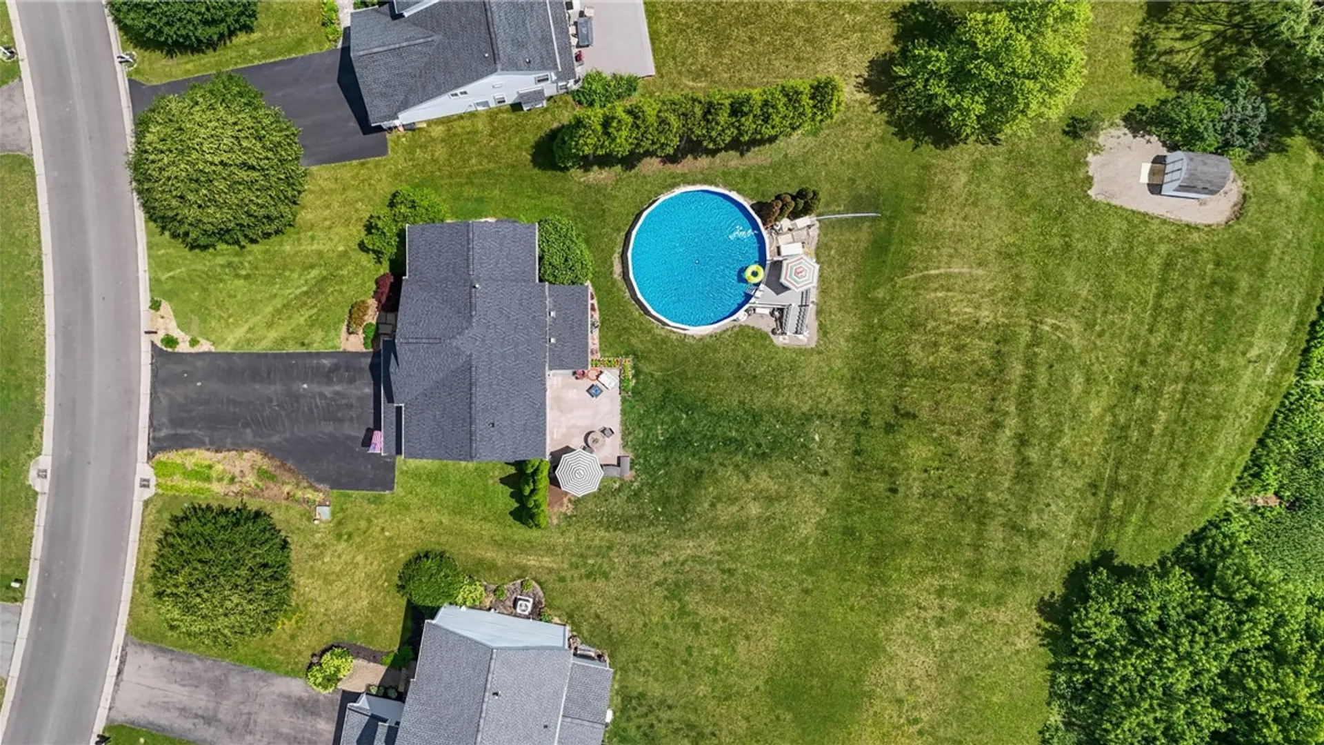 Property at 777 Duck Holw, Victor, NY 14564 44