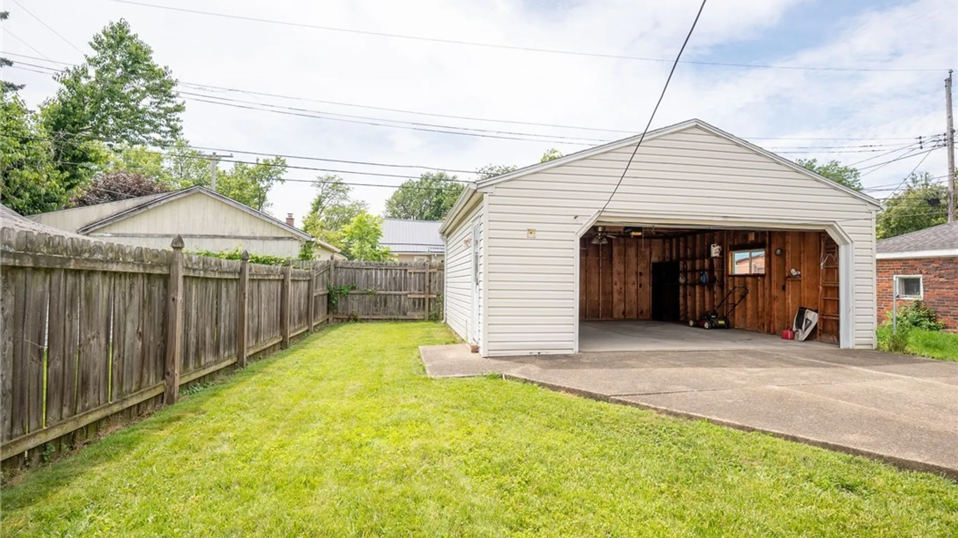 Property at 105 Elm Street, Lackawanna, NY 14218 33