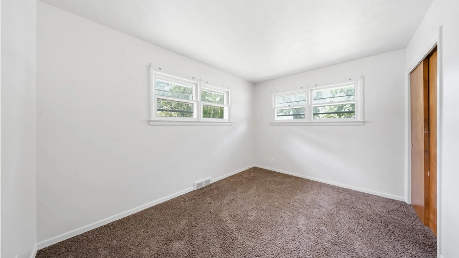 Property at 249 Ellington Drive, Greece, NY 14616 11