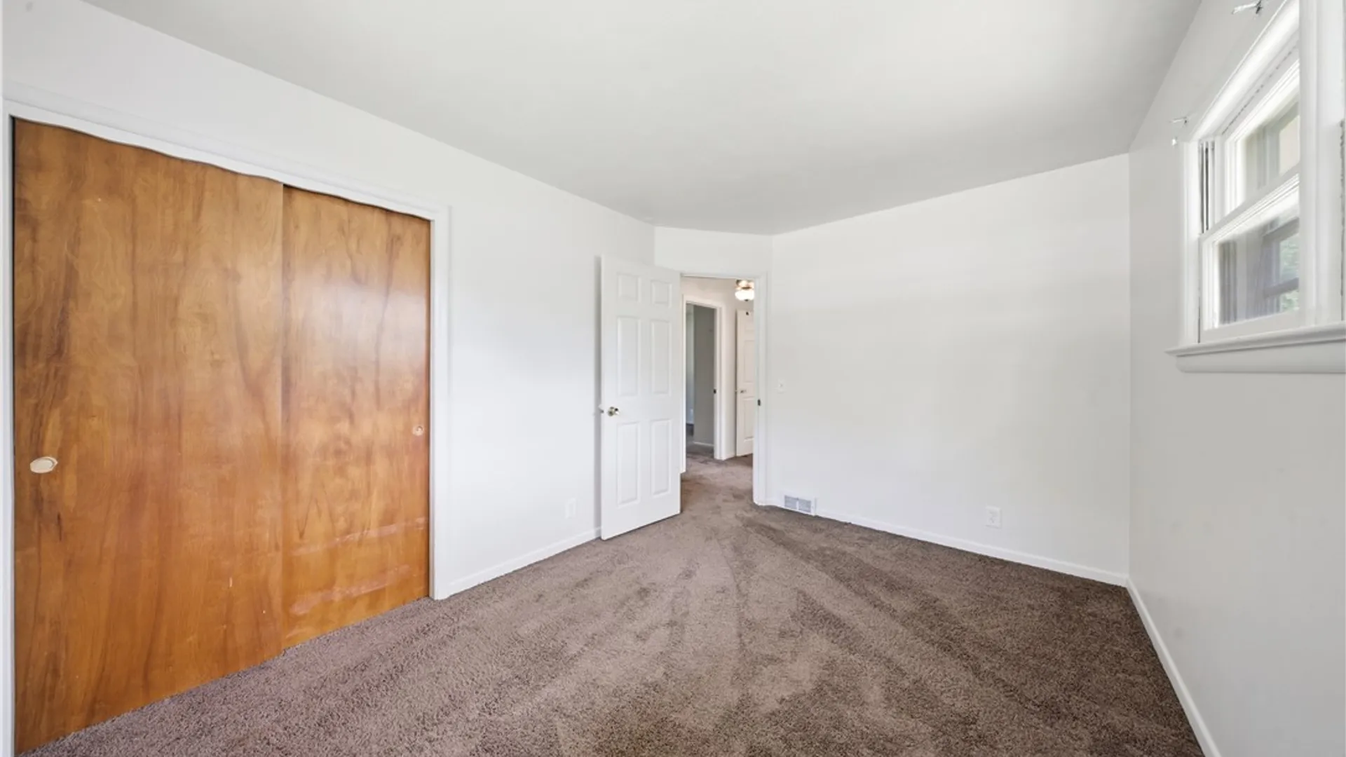 Property at 249 Ellington Drive, Greece, NY 14616 12
