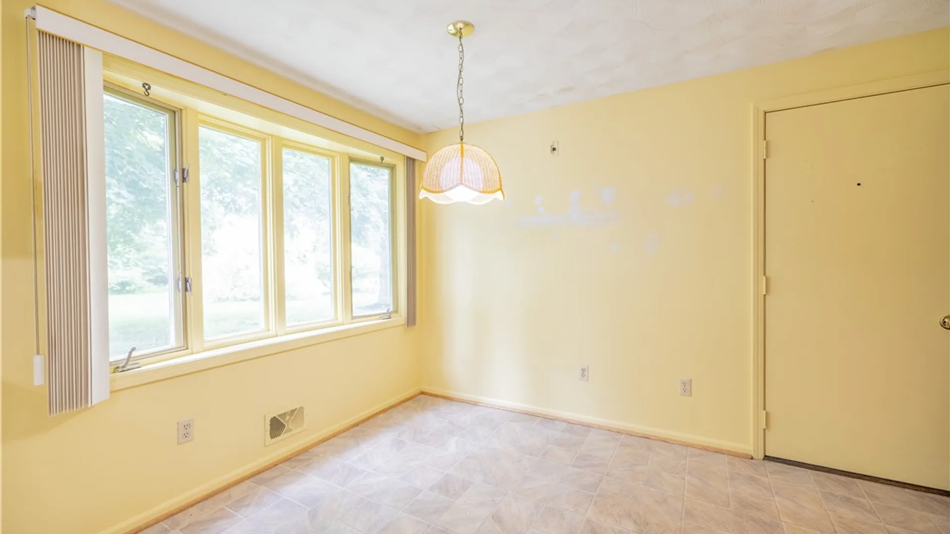 Property at 1338 Robin Hood Lane, Webster, NY 14580 13