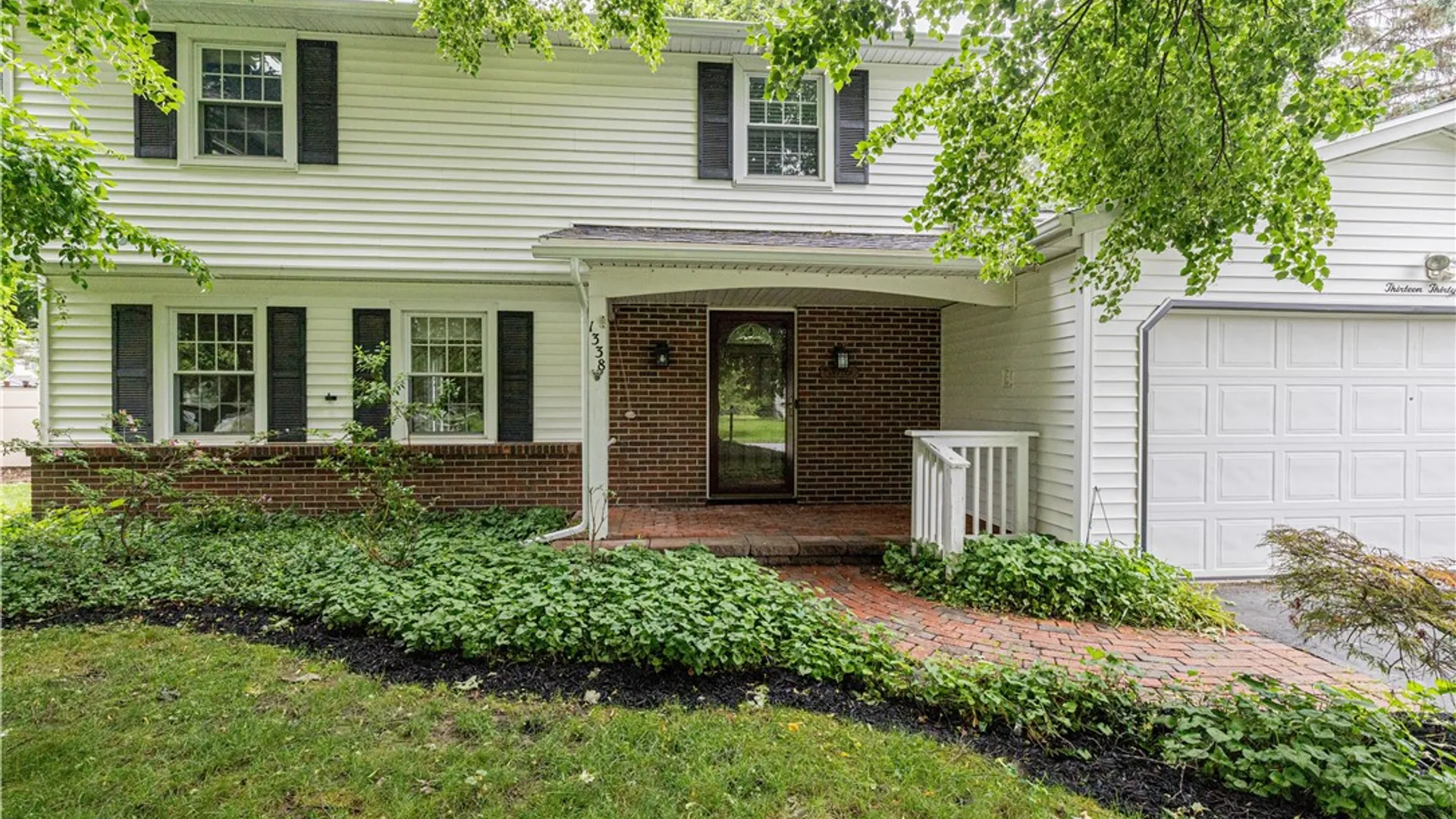 Property at 1338 Robin Hood Lane, Webster, NY 14580 2