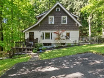 Property at 400 Richfield Avenue, Syracuse, NY 13205