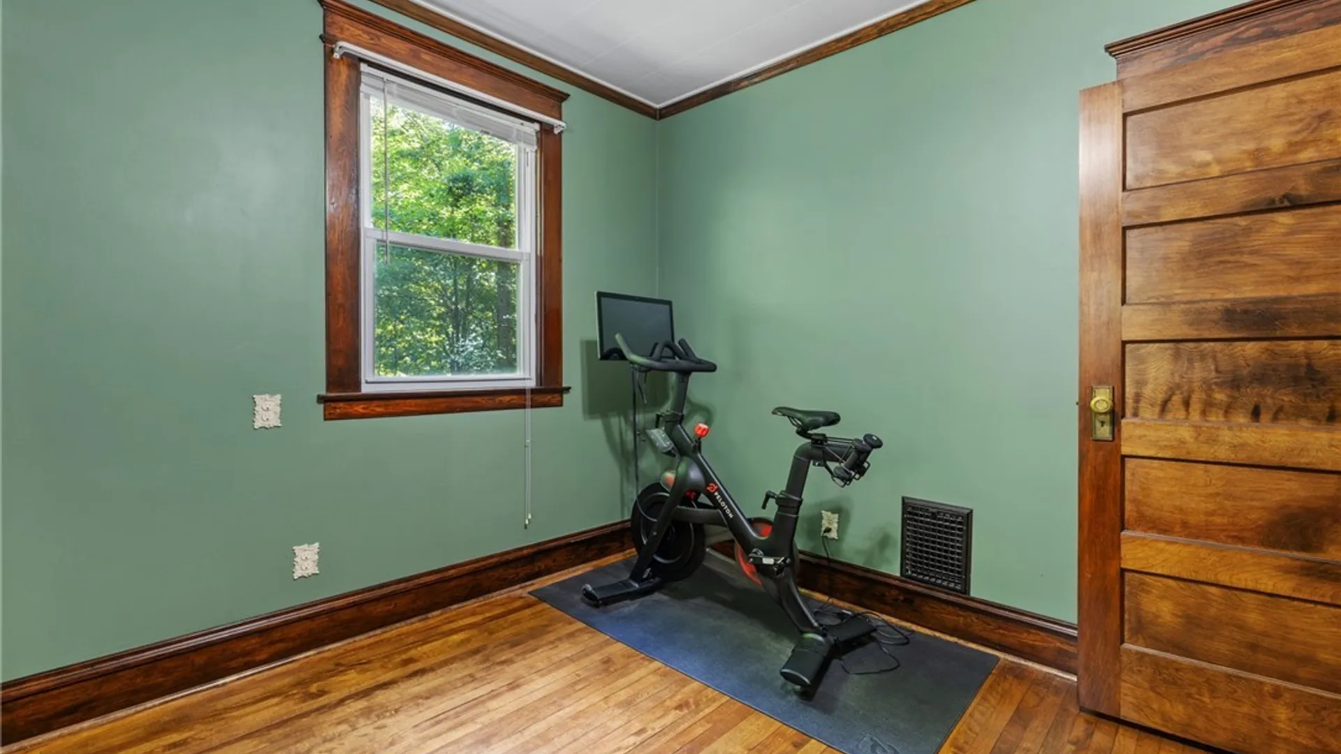 Property at 400 Richfield Avenue, Syracuse, NY 13205 34