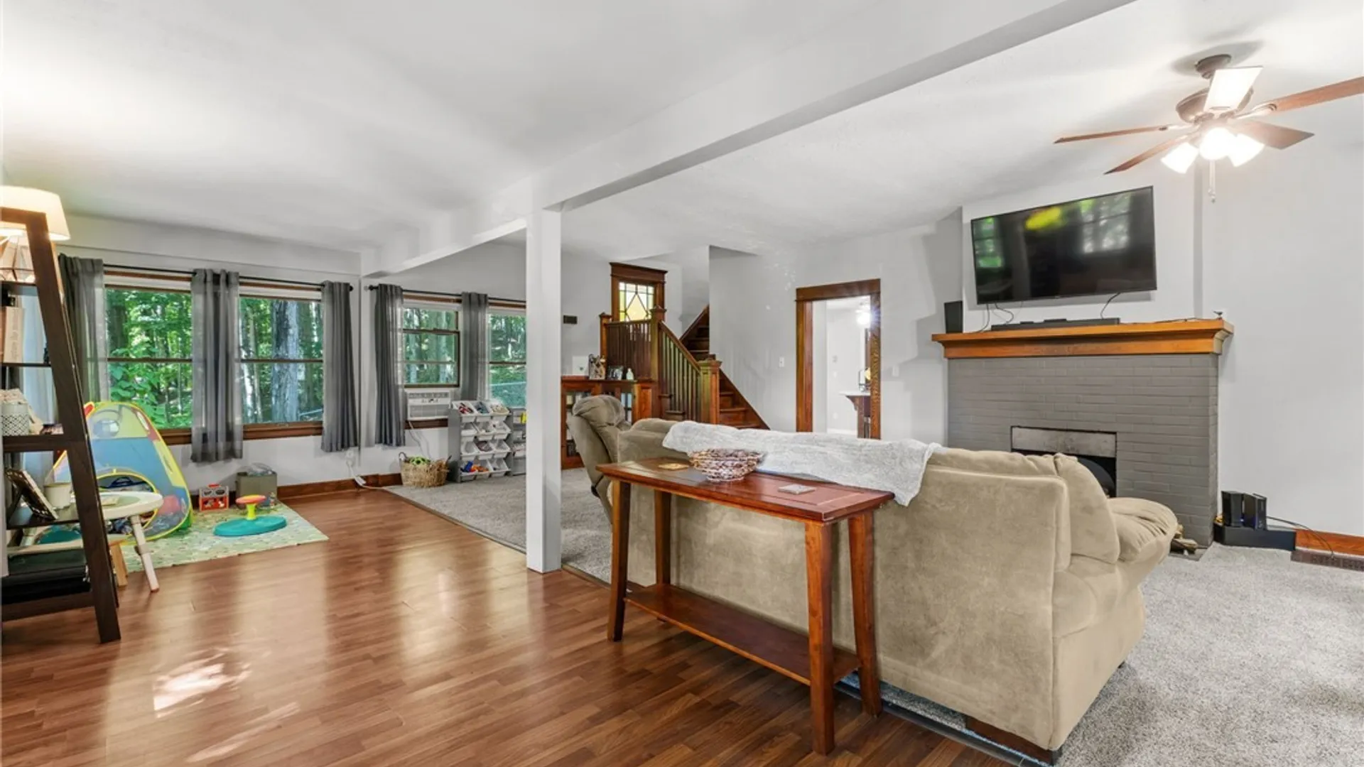 Property at 400 Richfield Avenue, Syracuse, NY 13205 9
