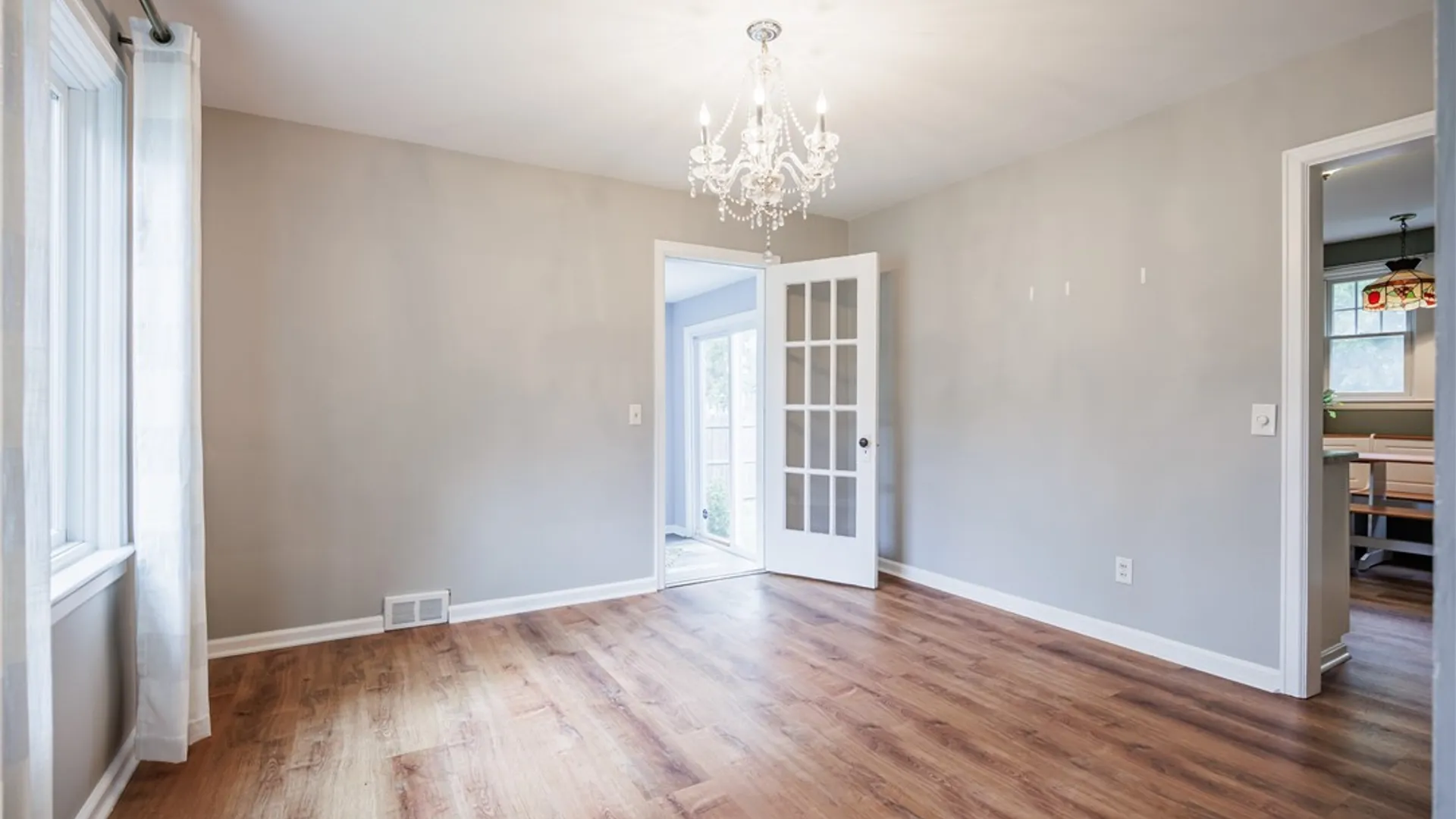 Property at 218 Somershire Drive, Irondequoit, NY 14617 21