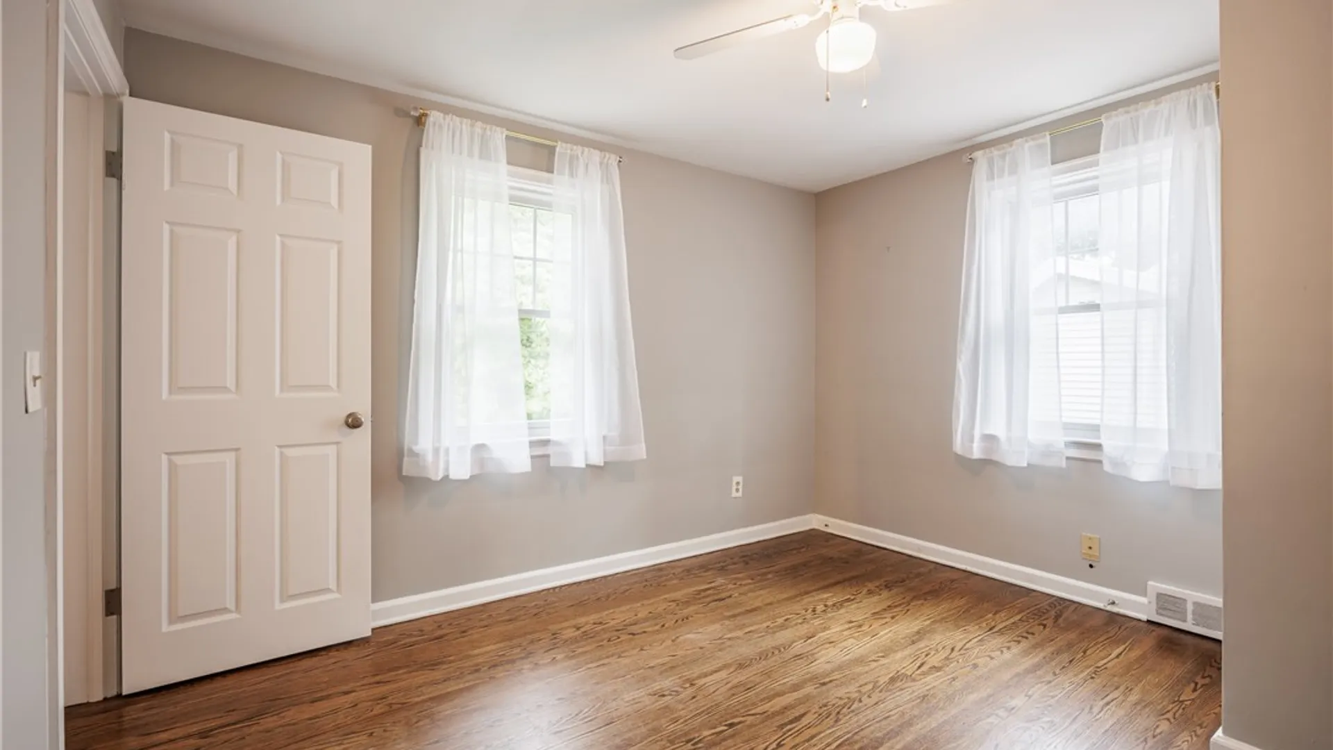 Property at 218 Somershire Drive, Irondequoit, NY 14617 36